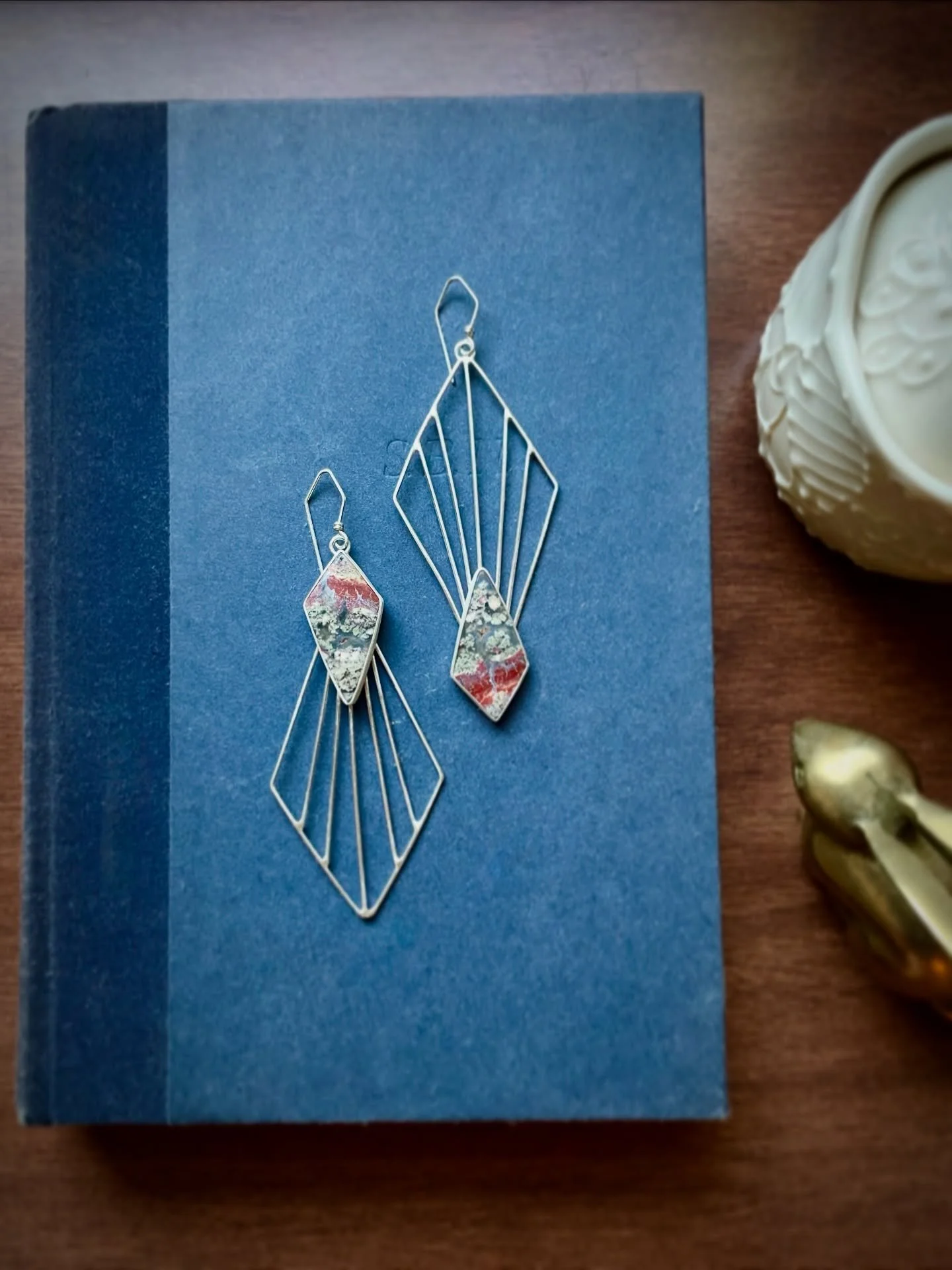 These bold yet delicate moss agate earrings are the perfect complement to our current in-between season weather. Hello, 82&deg; in mid-September!?

They feature some mossy green goodness with pops of red, similar to the little pockets of changing fol