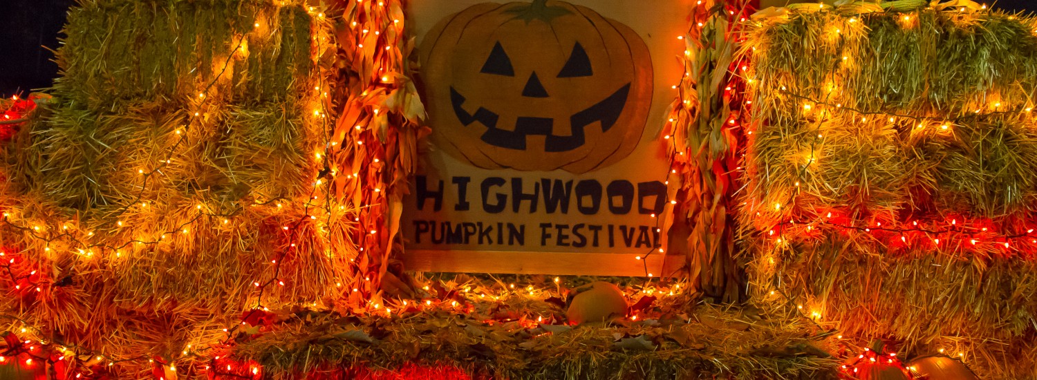 Highwood Pumpkin Festival Diverse and culturally rich neighborhood Active military reserve base Outdoor summer movie nights for families Annual Community Day party in the meadow Weekly Farmer's Market and more!