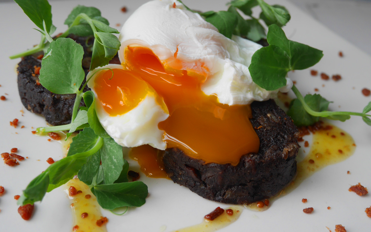 queen-o-t-towd-thatch-food-52.jpg