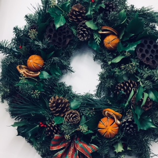 naturalchristmaswreath.jpeg