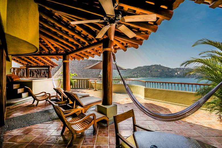 Playa La Ropa, Zihuatanejo, MX