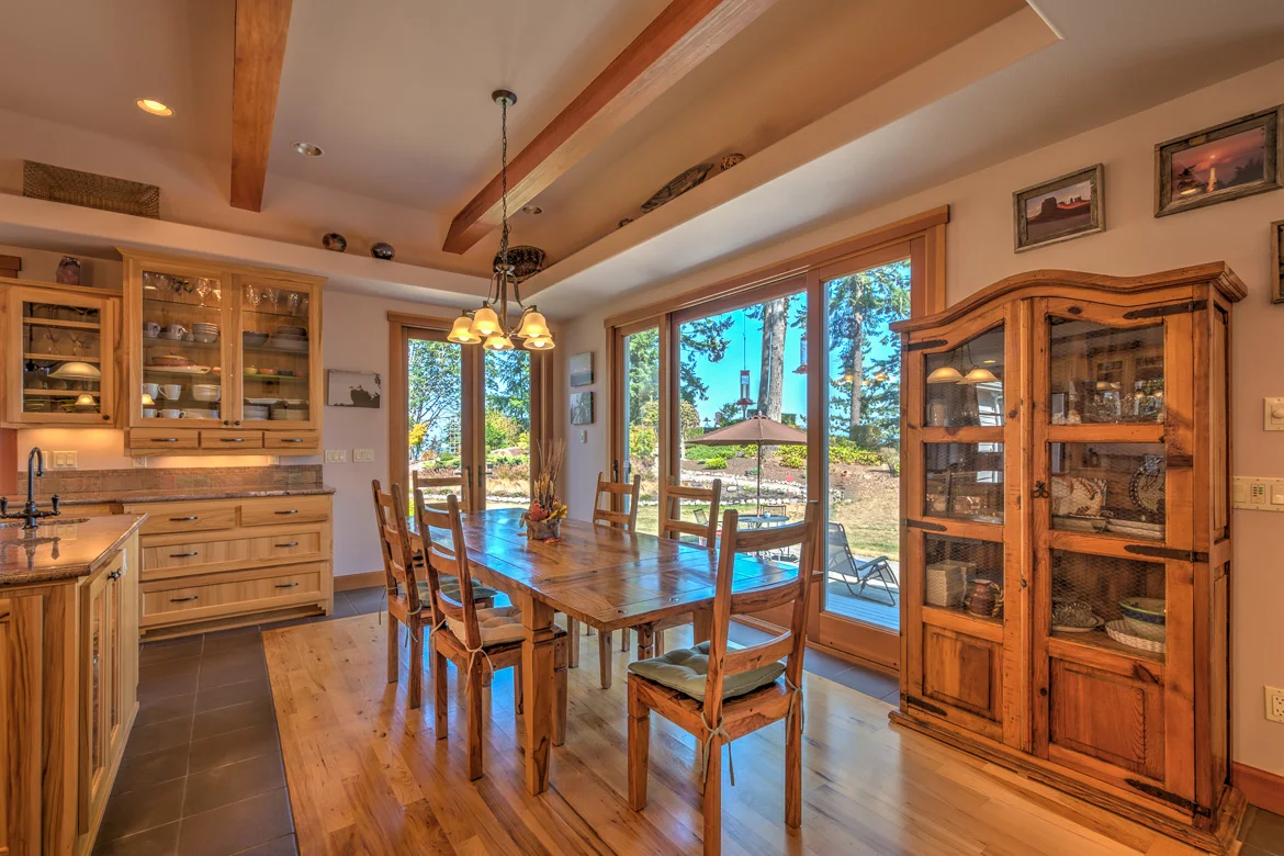 3995 SE Camano DR HDR Camano Island-122016-SMALL.jpg