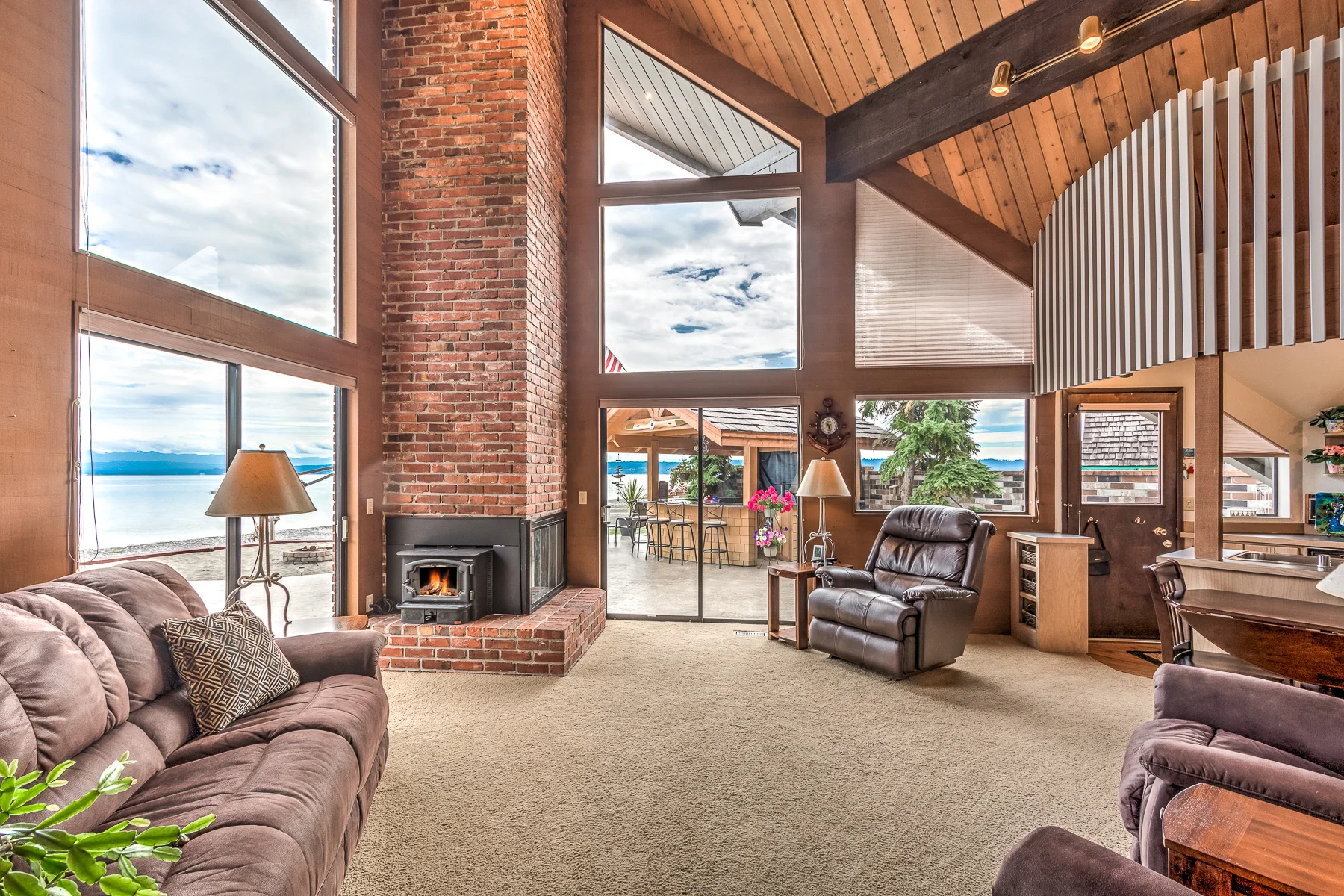 809 Port Susan Terrace Rd HDR Camano Island-16-Edit-1800x1200 sRGB.jpg