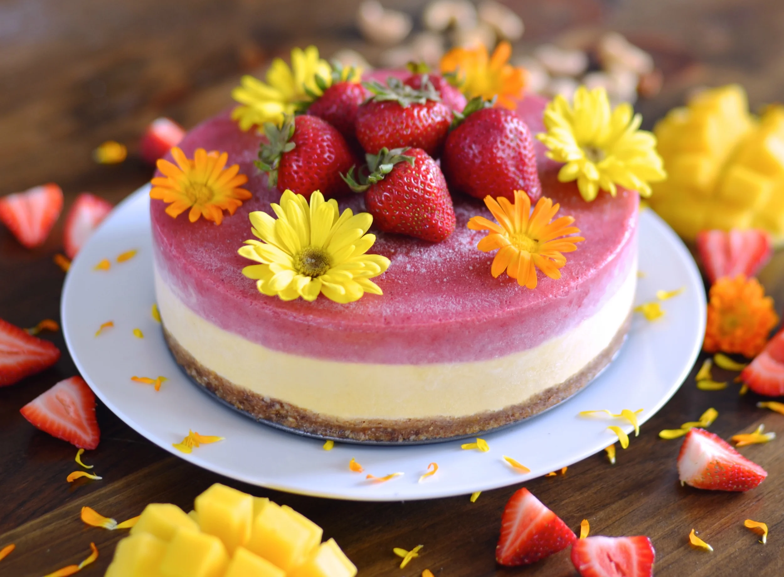 Strawberry-Mango Raw Cheesecake