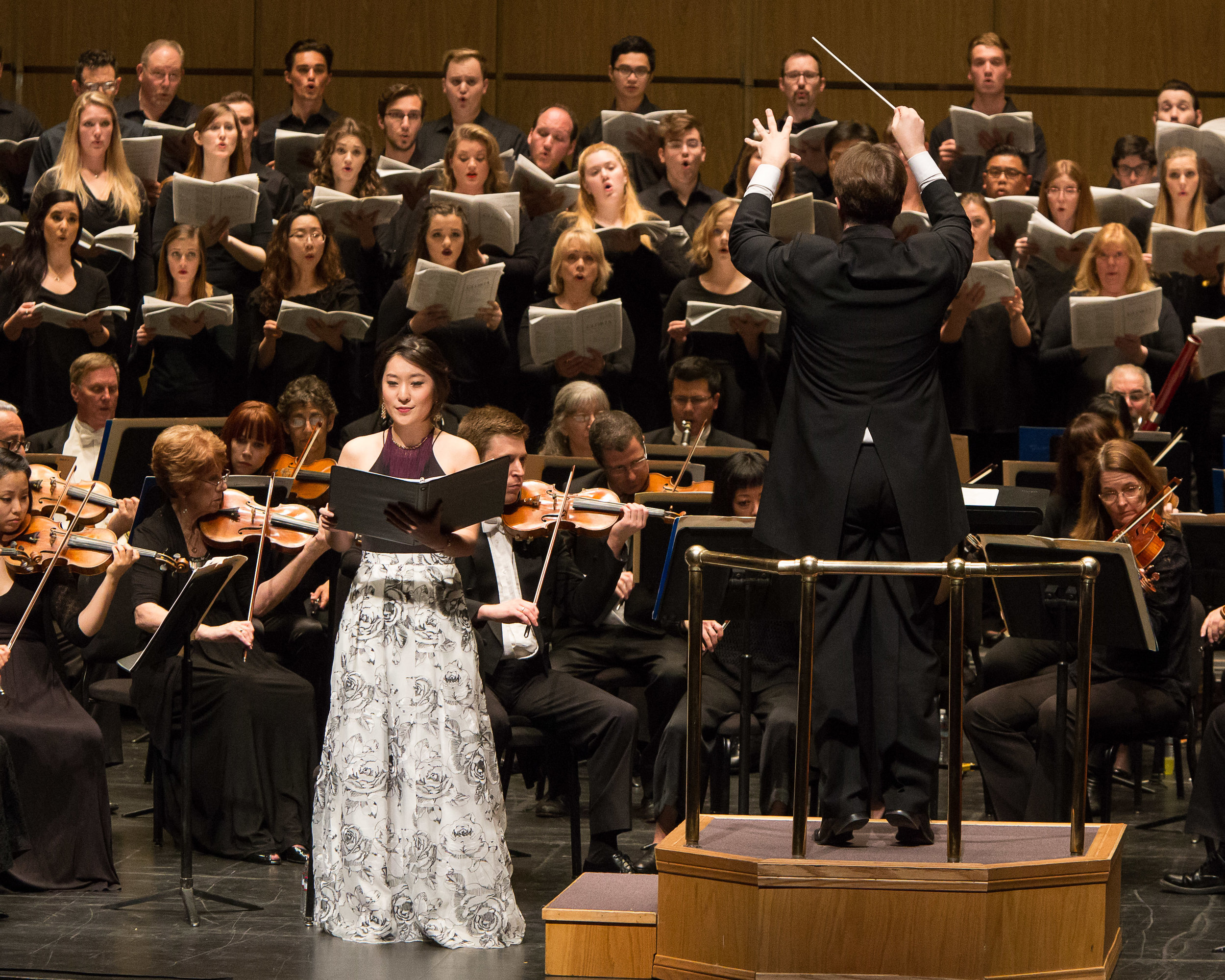  New West Symphony's Poulenc's Gloria &nbsp;  Photo Credit ;Eugene Yankovich 