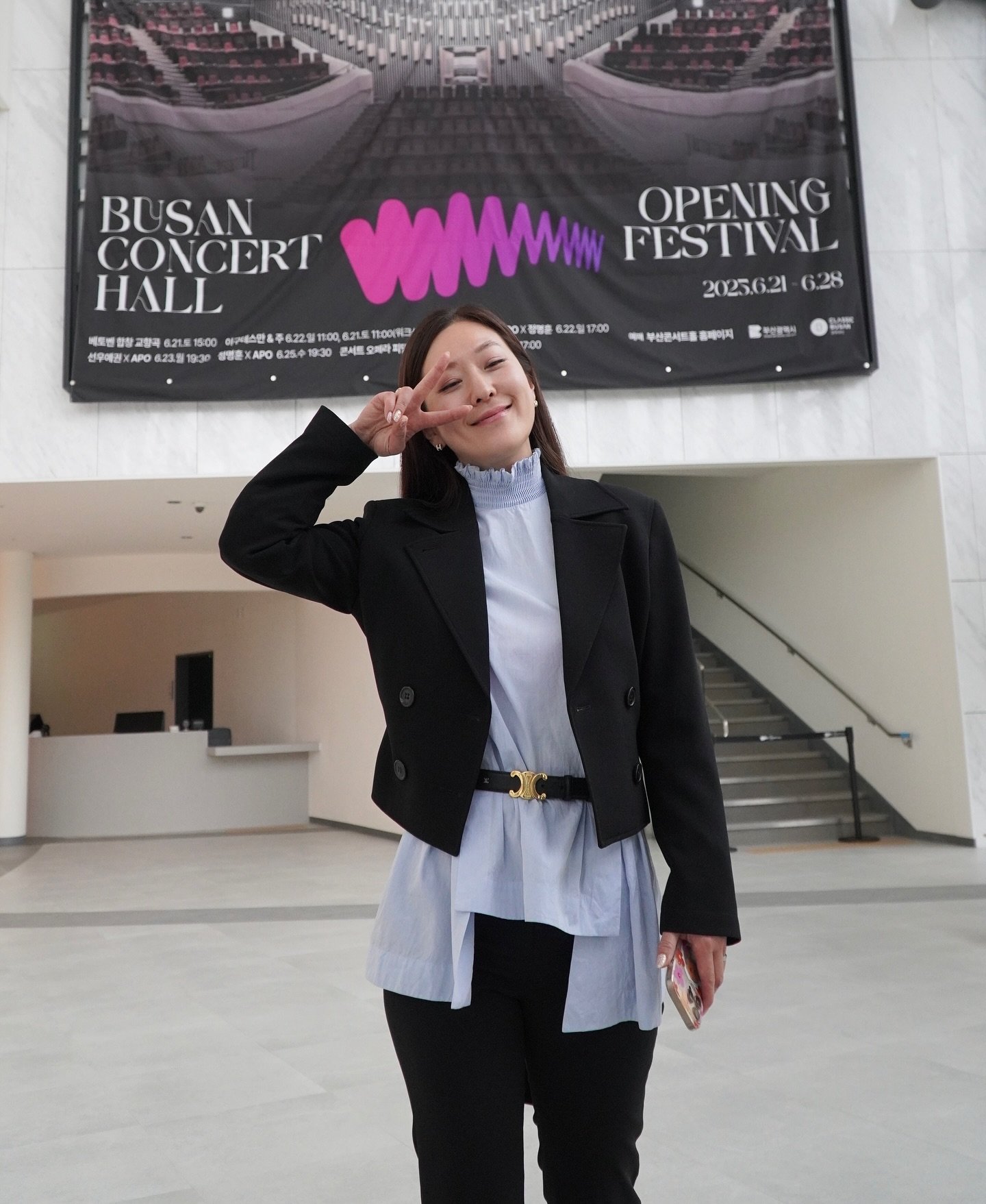 🎶 My first opera with Maestro Myung-Whun Chung is Fidelio!!! Can&rsquo;t wait to share this wonderful piece with everyone soon in Pusan ❤️

존경하는 정명훈 선생님과 함께하는 첫 오페라 무대❤️ 부산 콘서트홀에서 개관 기념으로 공연될 오페라 피델리오에 마르첼린 역으로 함께합니다. 세계 각지에서 모인 최고의 성악가 선생님들과 열심히 준비