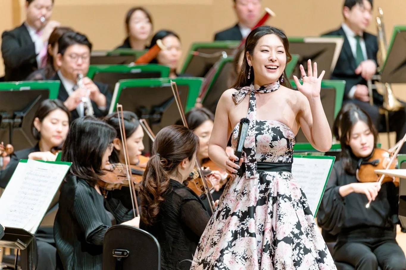 오랜만에 다시 찾은 성남 아트센터에서 즐거웠던 마티네 콘서트 😊 이른 아침부터 따뜻하게 맞아주신 관객분들과 관계자 분들 모두 감사합니다 ❤️
#쁘리에드레스