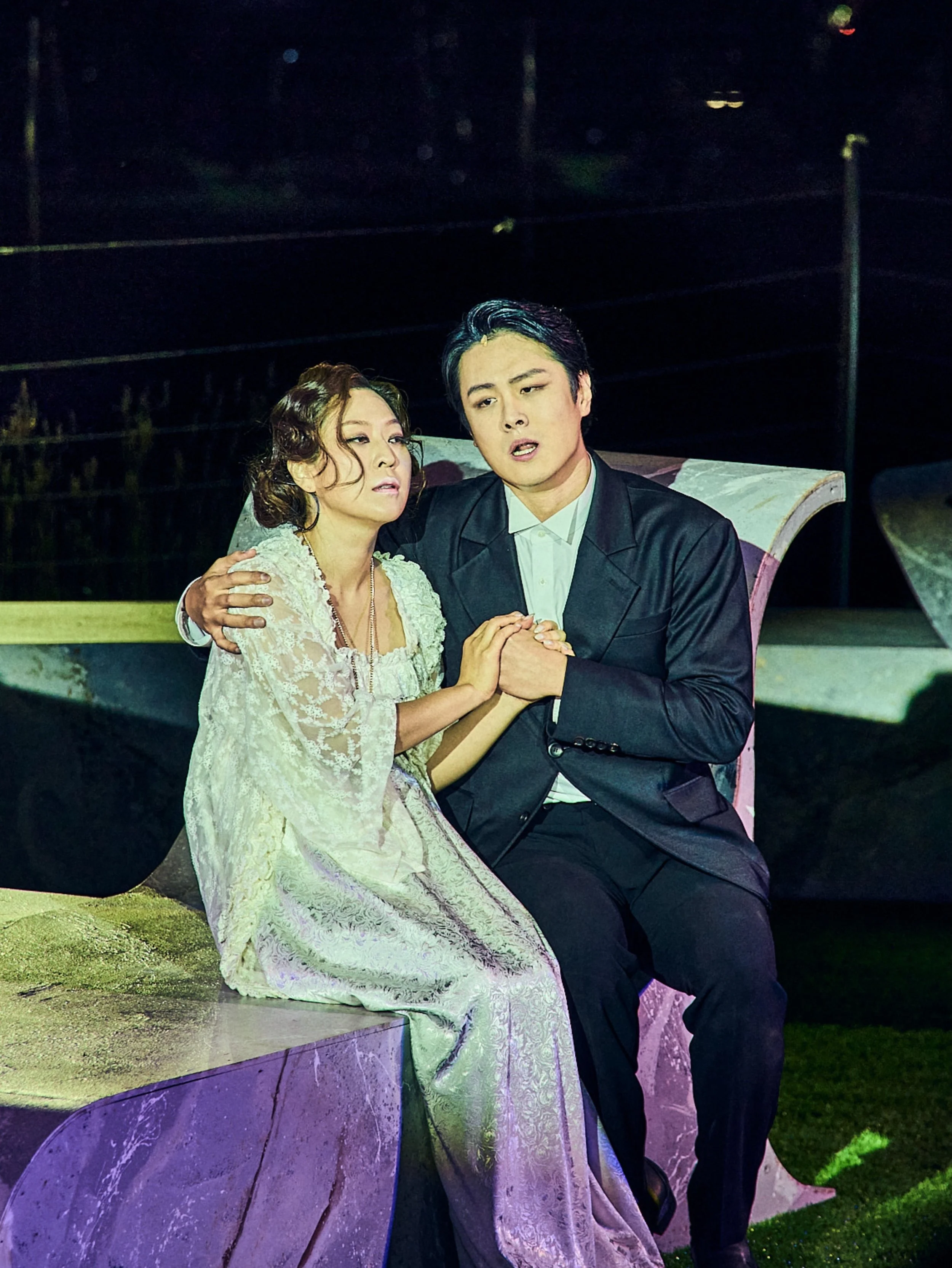서울시 오페라단의 제 4회 야외 오페라 &lsquo;라 트라비아타&rsquo; 함께 할 수 있어 행복했습니다. 

민석 알프레도, 오페라 데뷔 축하해 ! 🎉 

승이의 첫 오페라 관람, 엄마가 다른 사람을 안아서 이상했다는 &hellip;. 😆

#latraviata #violetta