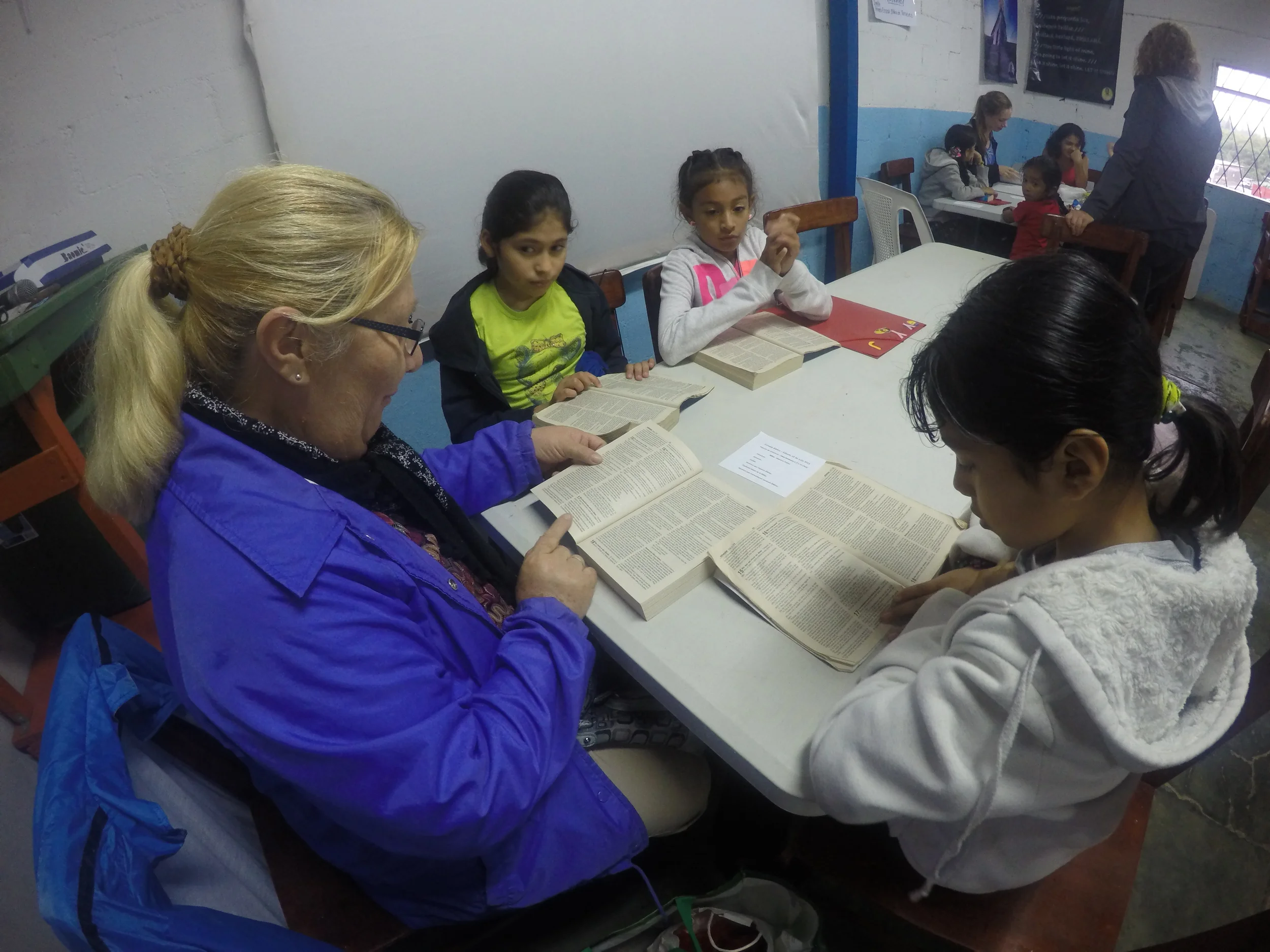 Esther (Horacio's wife) leading a bible study