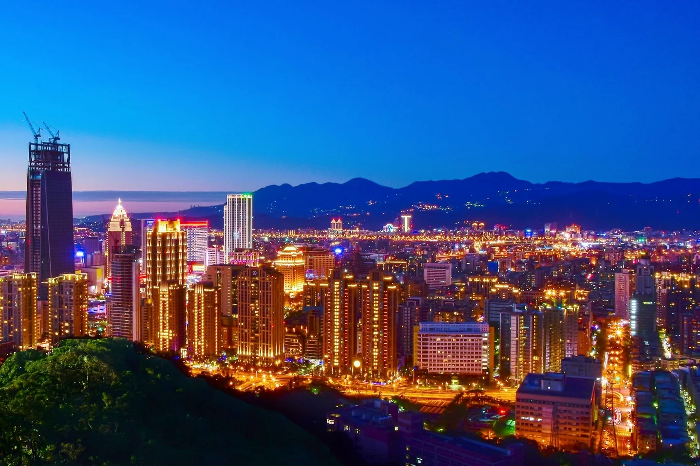 taipei-taiwan-2057818_1920.jpg