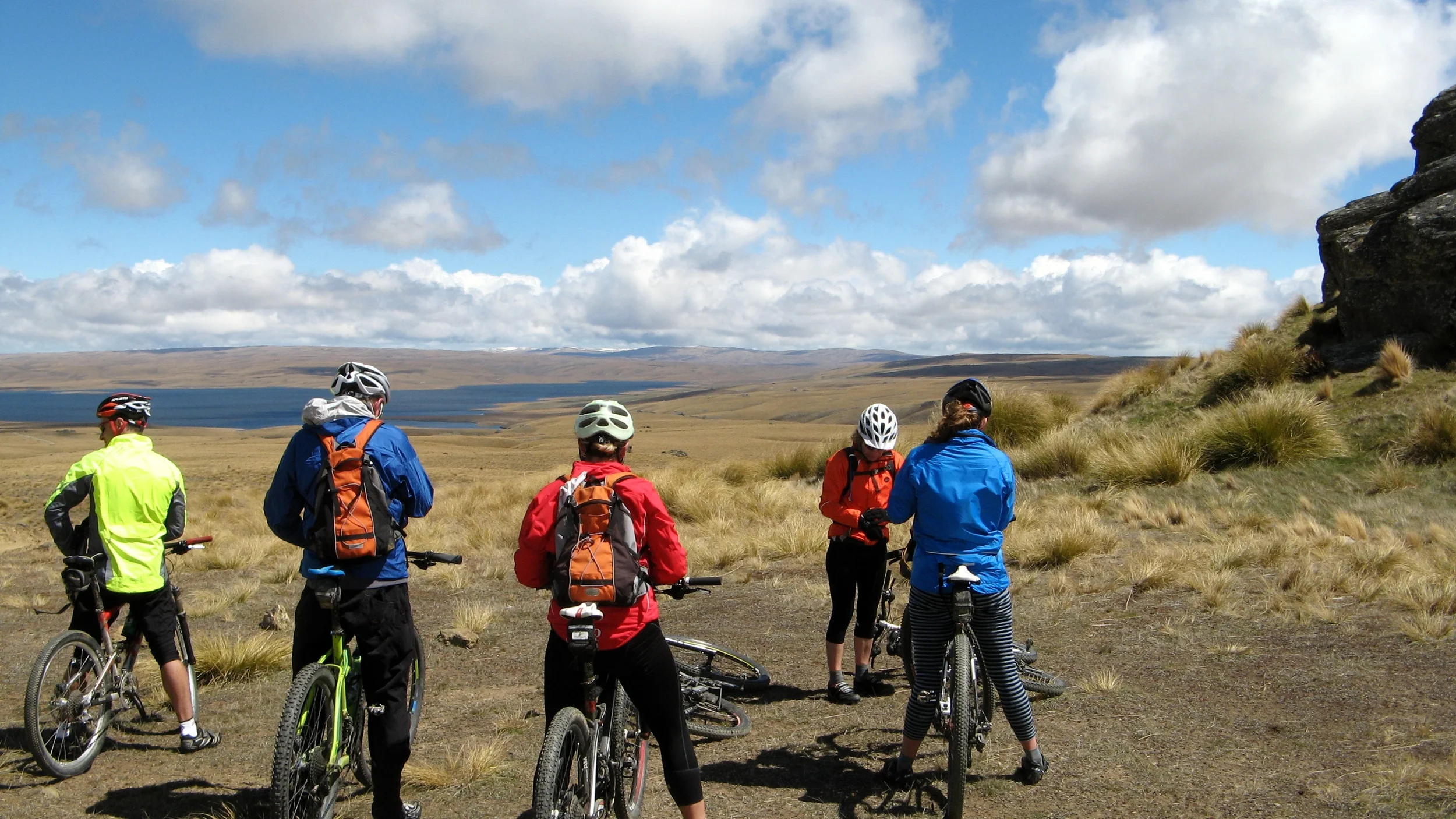 mountain biking on Dunstan Road