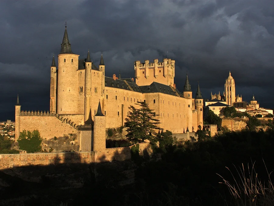 Alcazar of Segovia-Spain (11).jpg