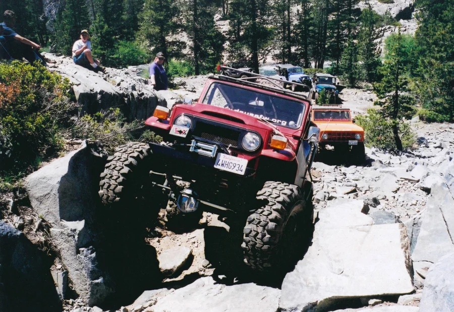 2 4X4 (7).jpg