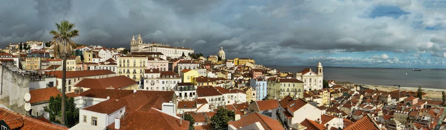 Lisbon • Bird's eye panorama of the city from Miradouro da Graça