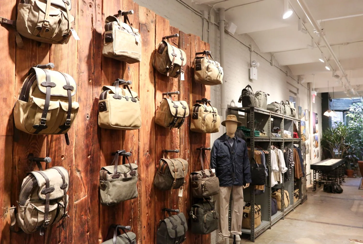 Filson-NewYork-GreatJones-3.jpg