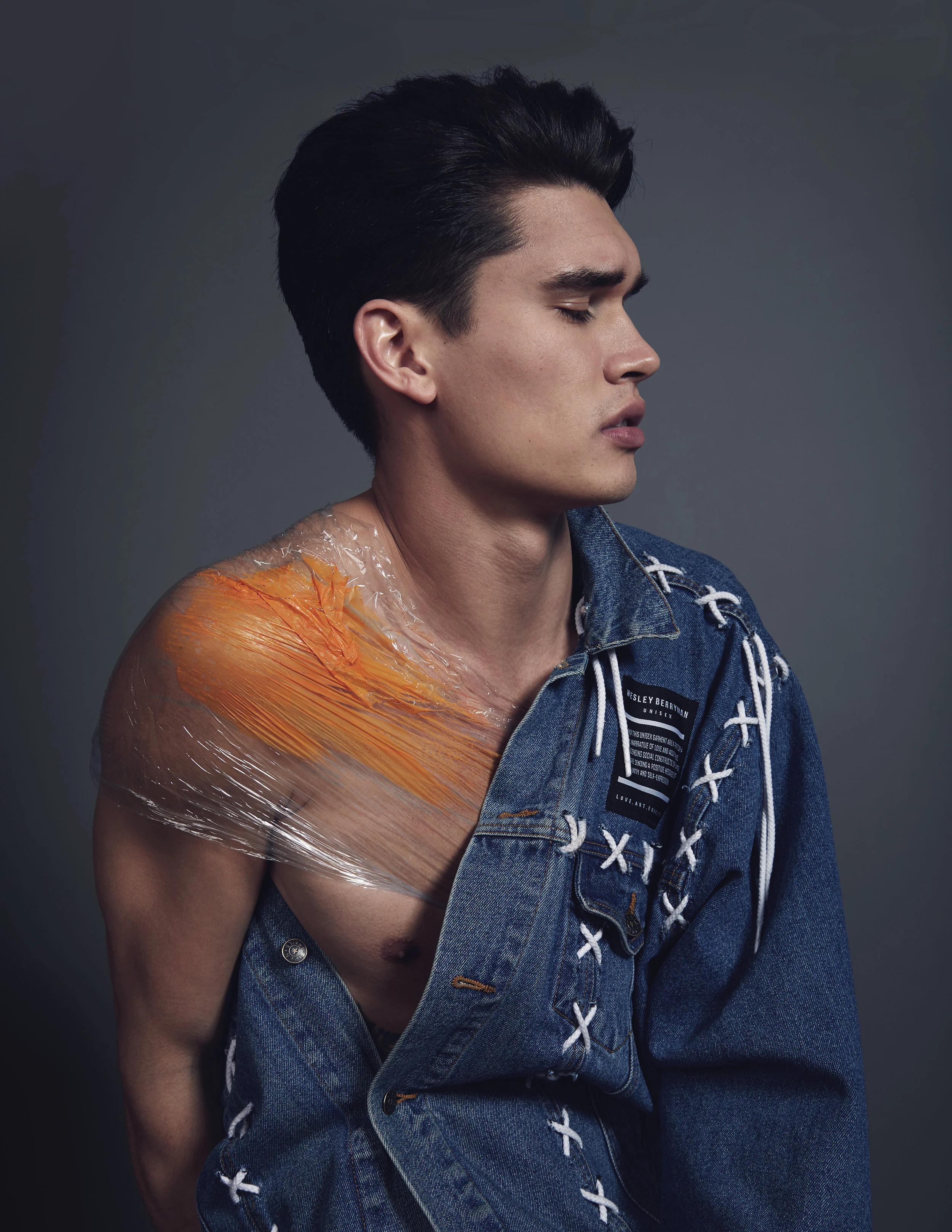 MODEL_IS_PRESENT_006.jpg
