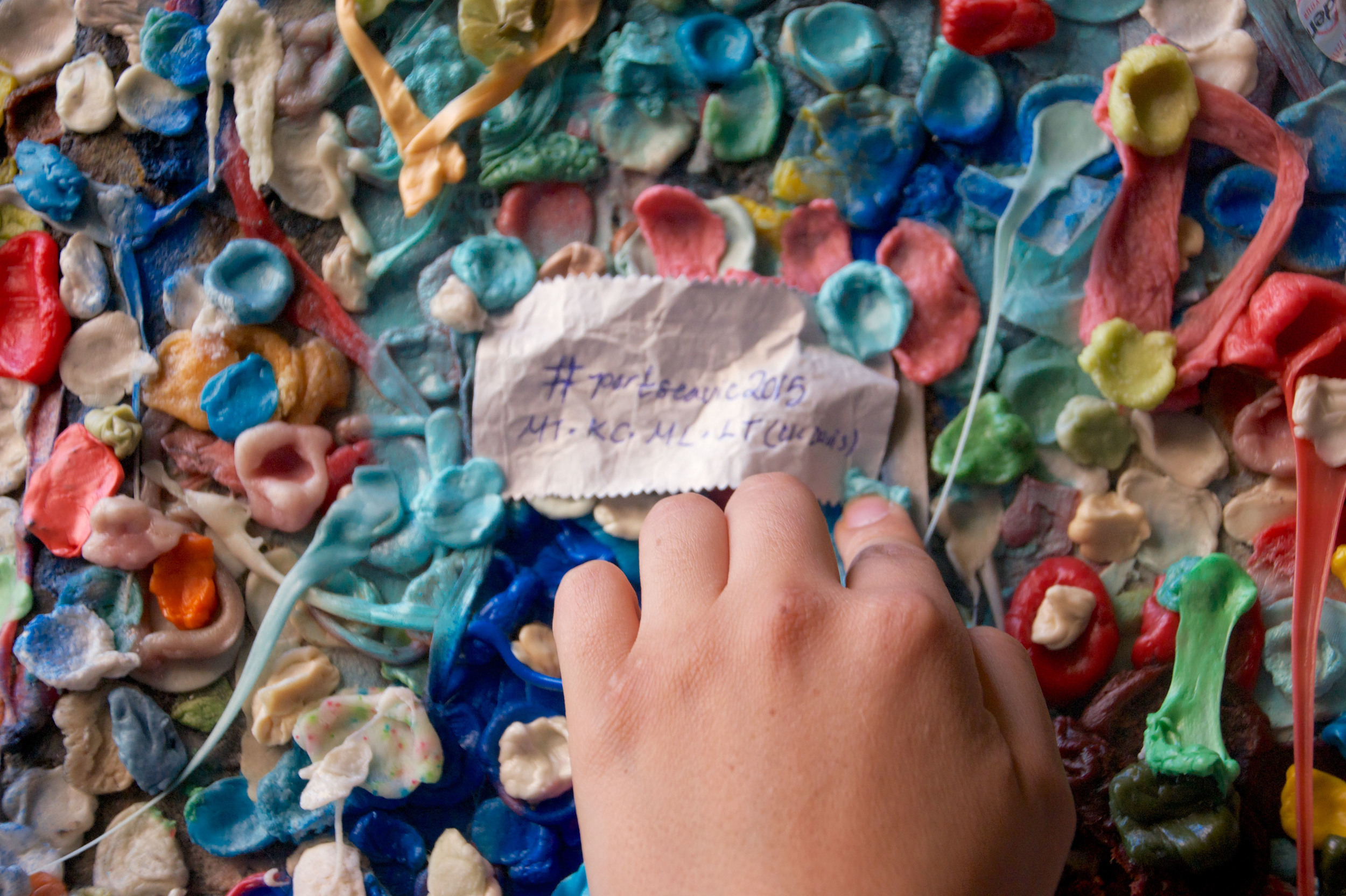 Gum Wall, Post Alley