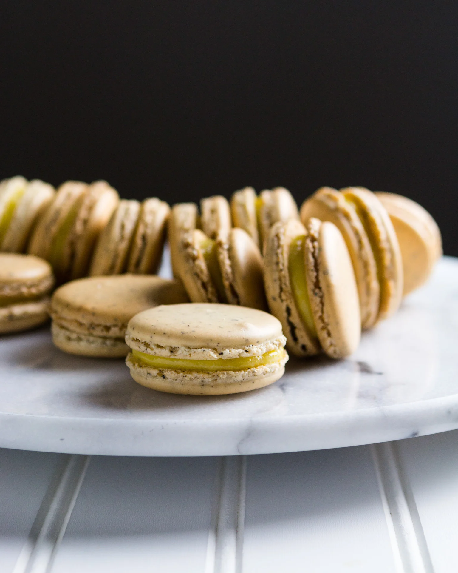 earl-grey-macarons-lemon-curd-10.jpg