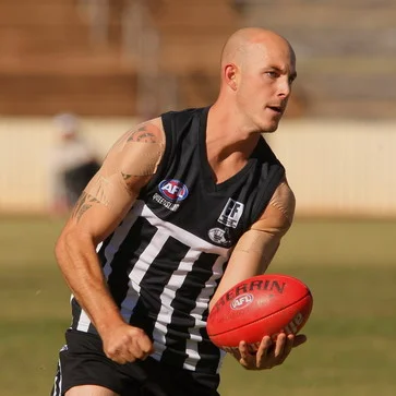 J-ROZ RETURNS FOR THE PIES
