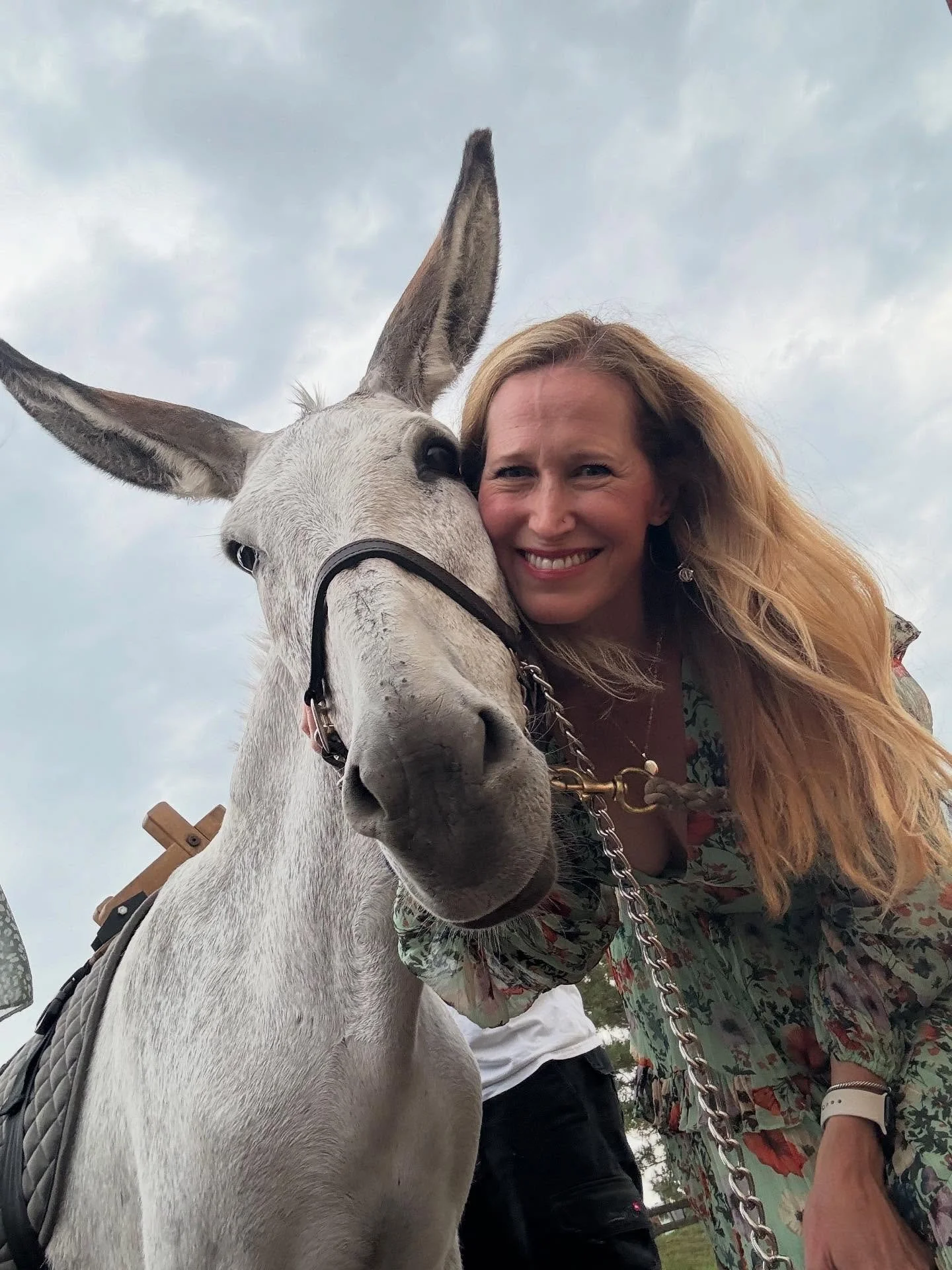 c o l o r  m e 💓  HAPPY