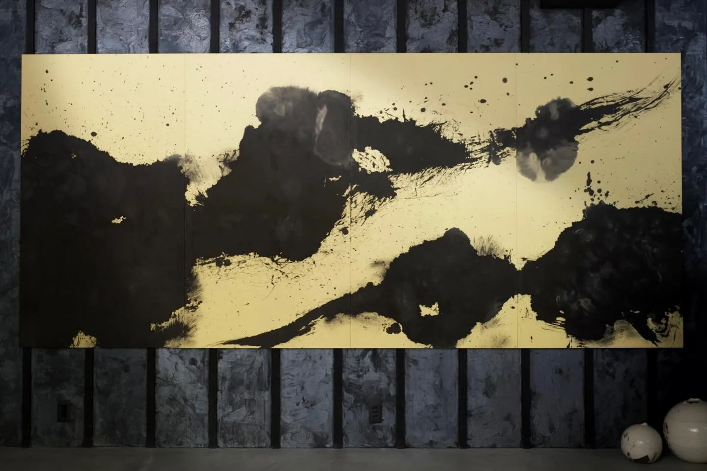 Open today! #shirotsujimura #辻村史朗 #抽象画