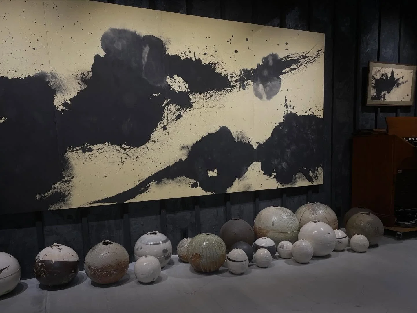 Open 23rd and 24th April 11:00-16:00
#shirotaujimura #辻村史朗