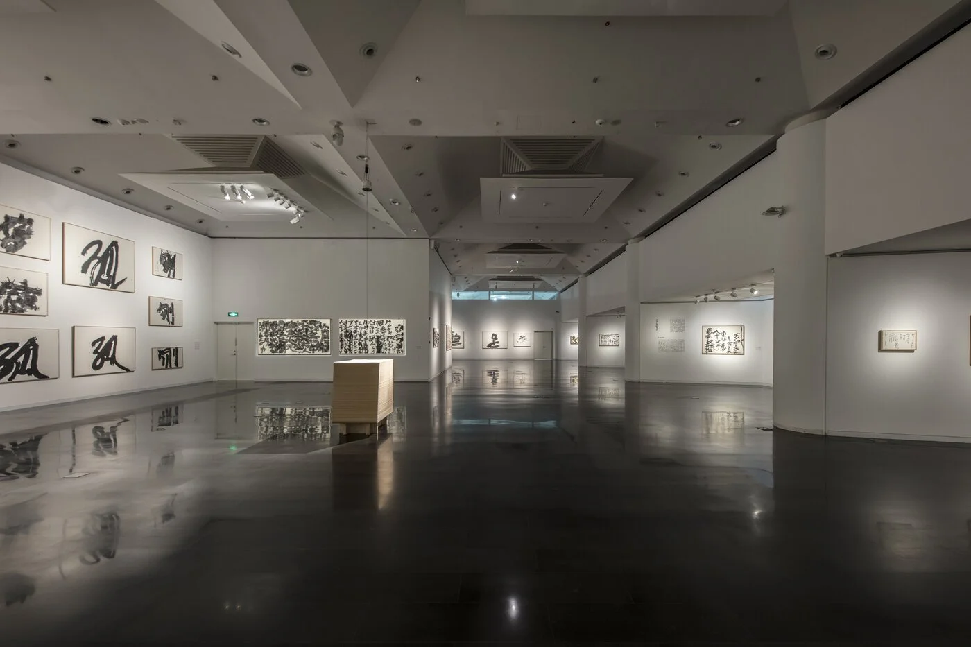 06_conceptual-hanging-installation.jpg