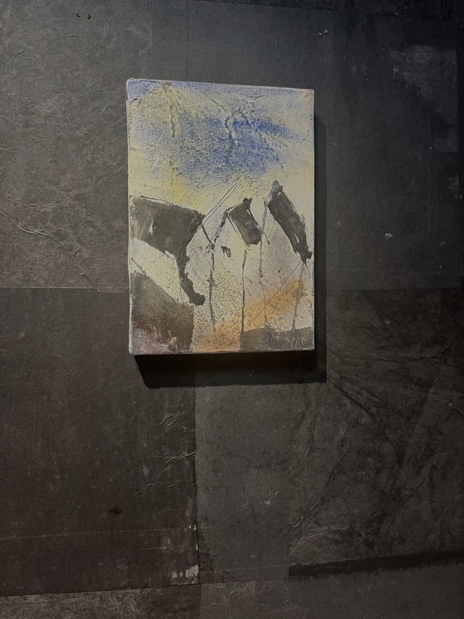 淡い色彩が重なり合う、辻村史朗の油絵。抽象的な風景のようにも見える表情豊かな作品です。 #辻村史朗 #油絵 #抽象画 #ギャラリー #shirotsujimura
