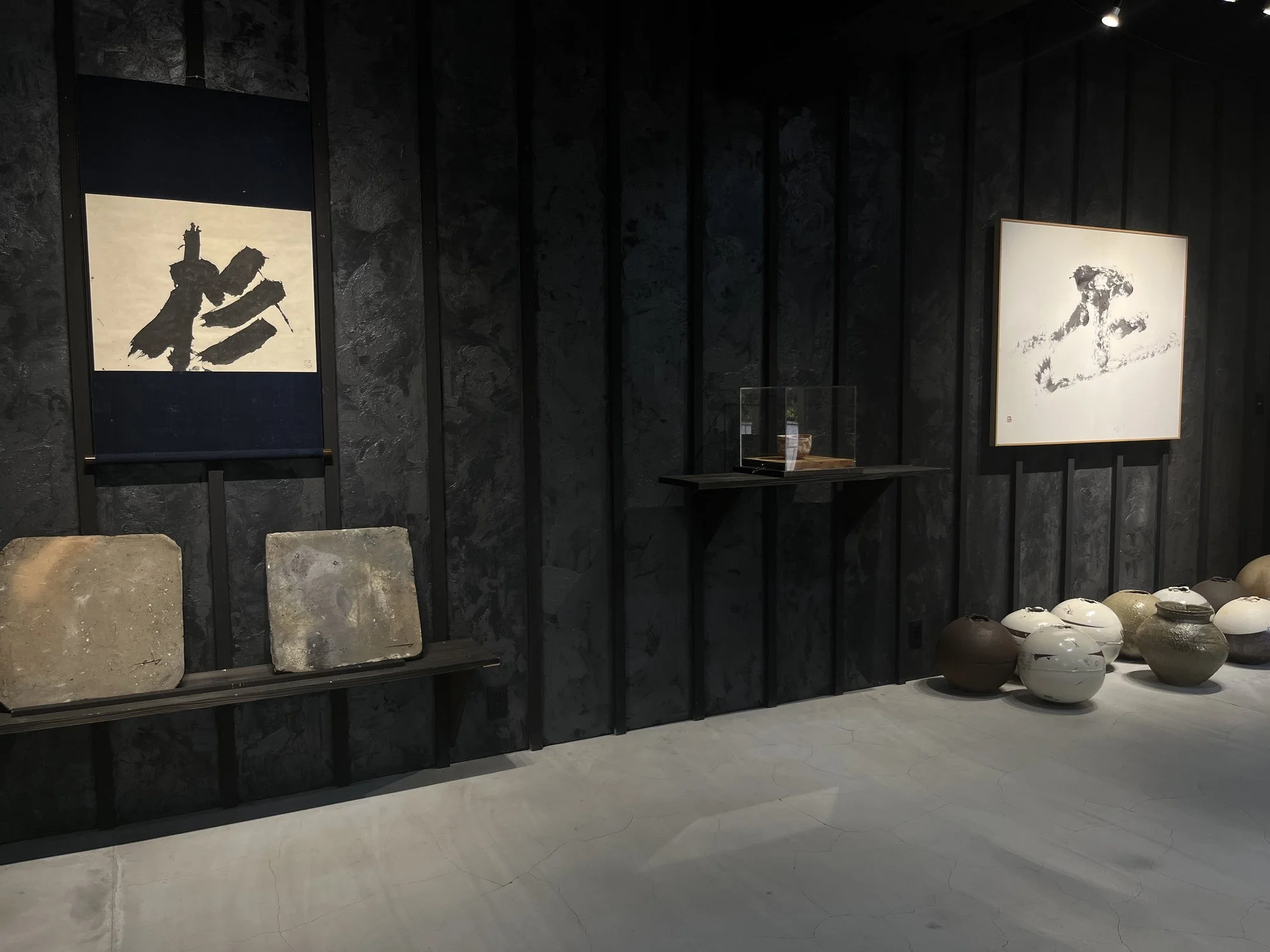 Works by Yu-ichi Inoue, Morihiro Hosokawa and Shiro Tsujimura, installation view