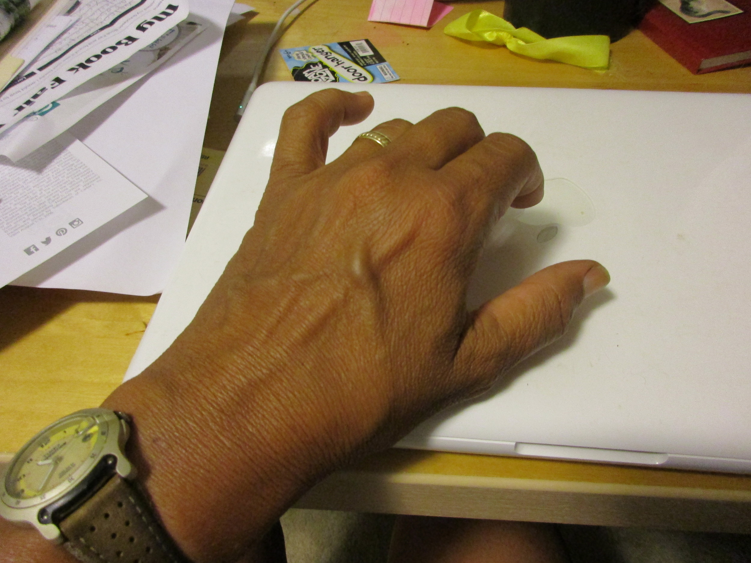Normal left hand