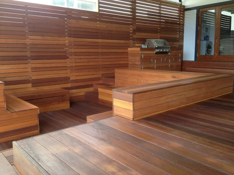 Outdoor Seating and BBQ Kingsford