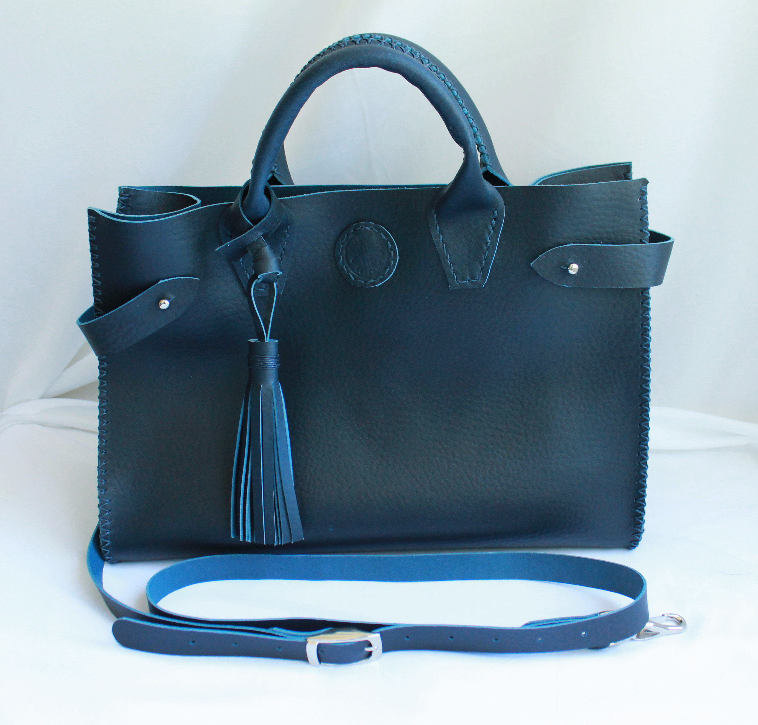 The strap is adjustable and easy to clip on and off.