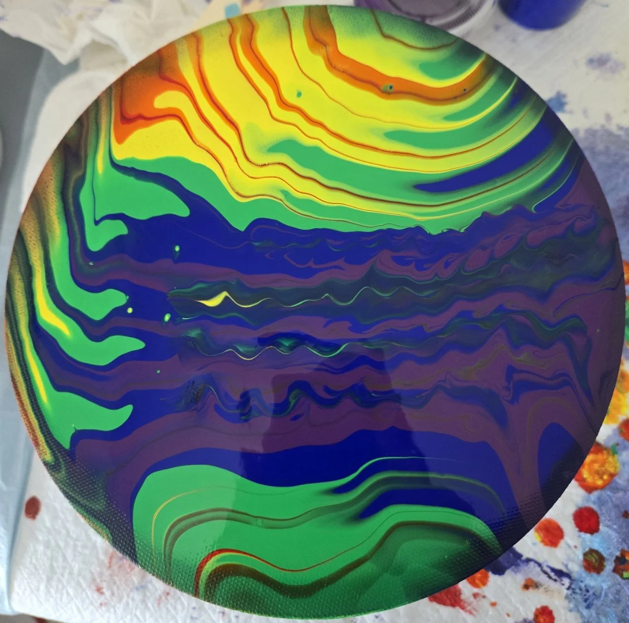 Gas Giant
Acrylics on 8" round canvas
