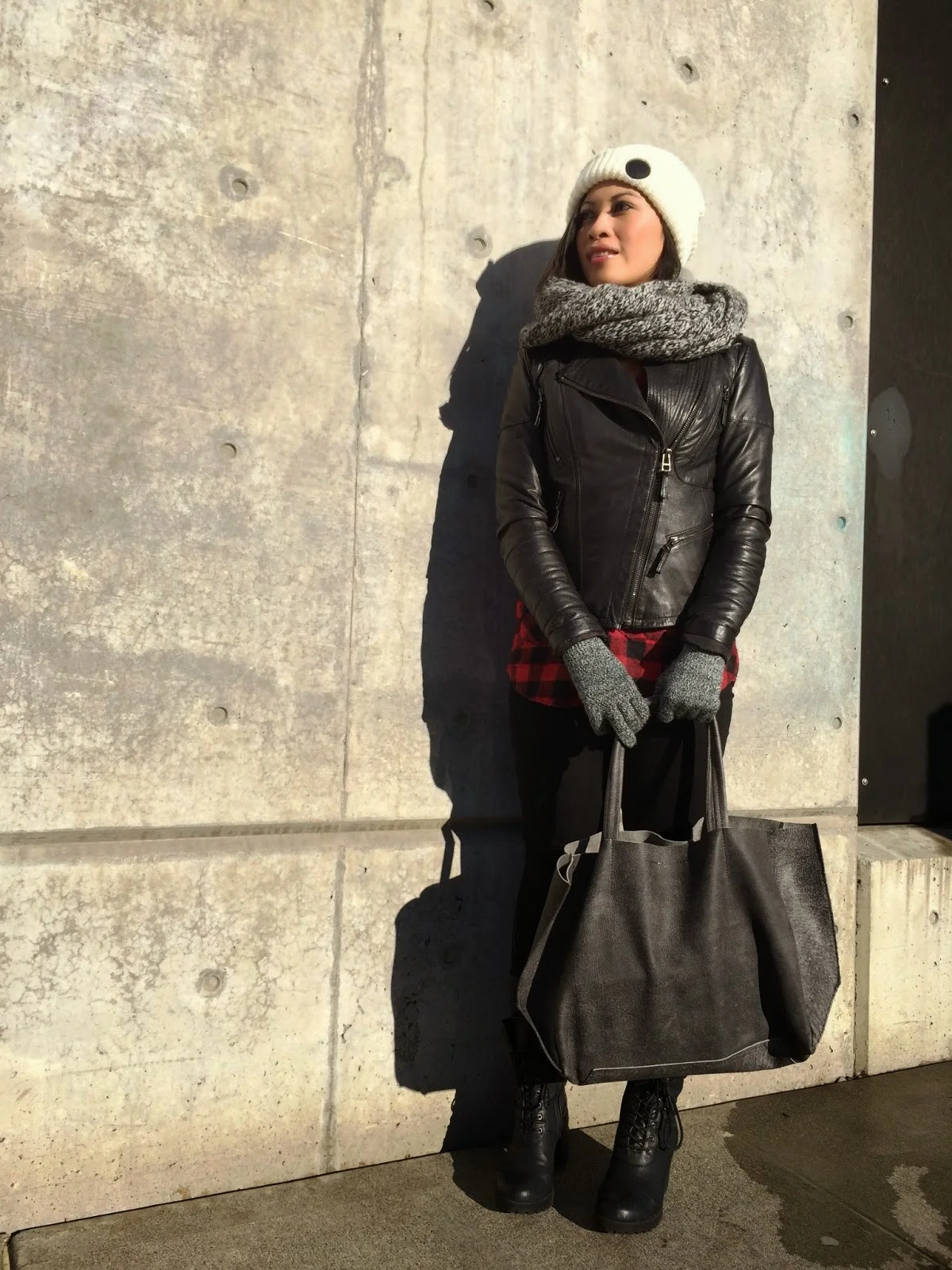 Styling my one-of-a-kind grey Sideways Tote! Alive & Well off-white knit beanie // Zara leather jacket // old plaid flannel shirt // TopShop black skinny jeans // black boots found on Poshmark // J.Crew knit infinity scarf // Target gloves