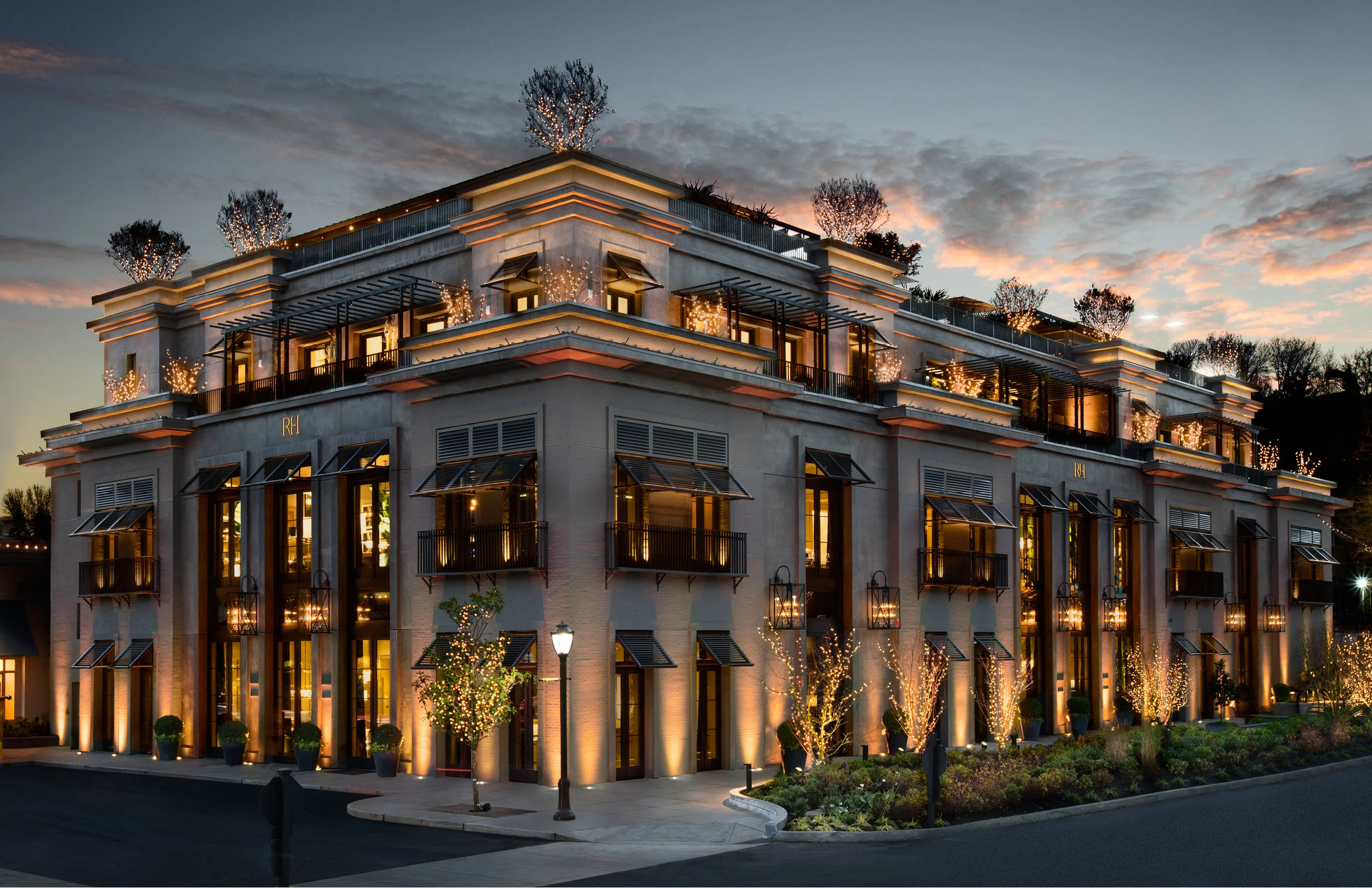 A Look Inside RH Seattle, The Gallery at University Village