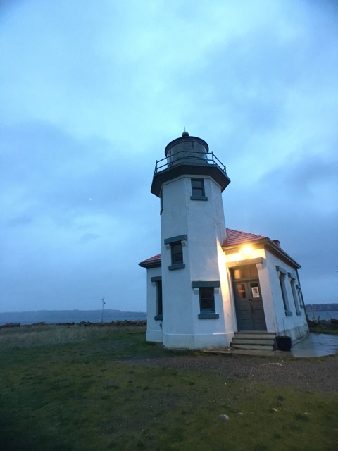 Point Robinson Lighthouse.jpg