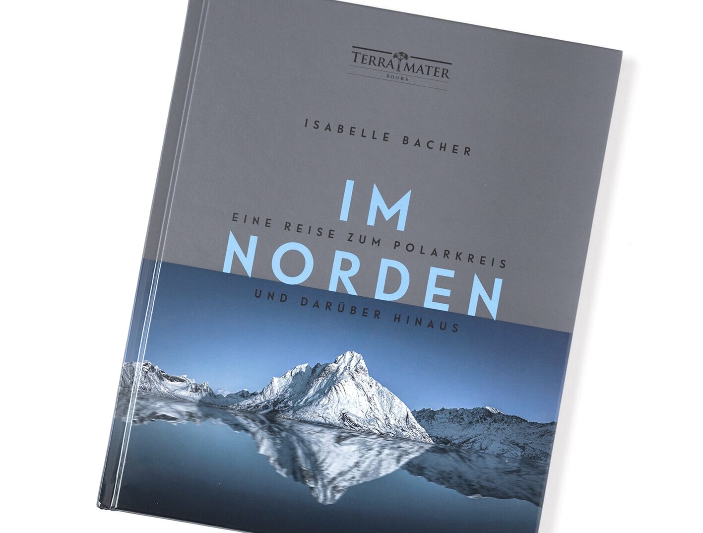   ISBN-10 : 3990550136      ISBN-13 : 978-3990550137   