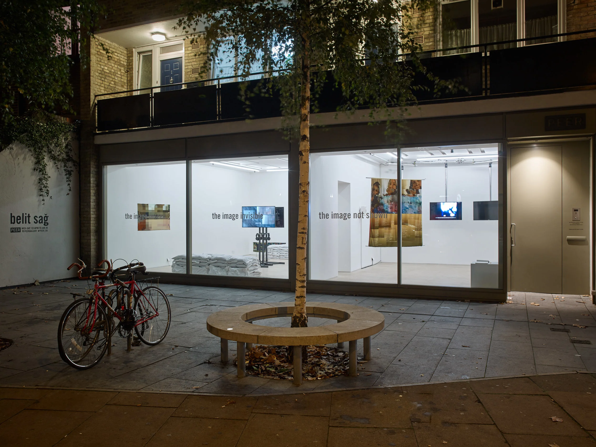 the image unseen, the image invisible, the image not shown, street view. Image: Stephen White
