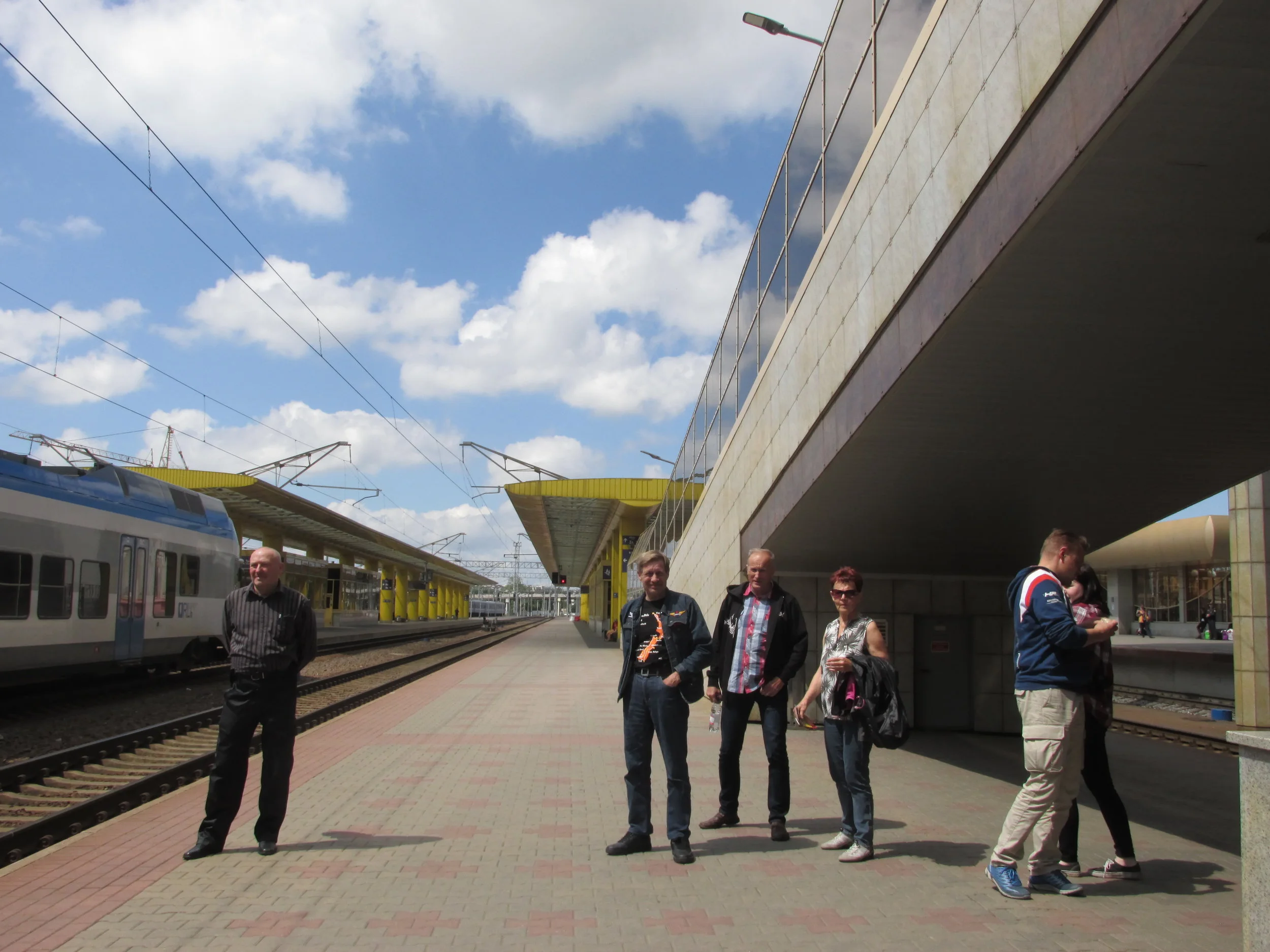 ”Mihin lähdetään?” Minskin rautatieasemaa ihmettelemässä!