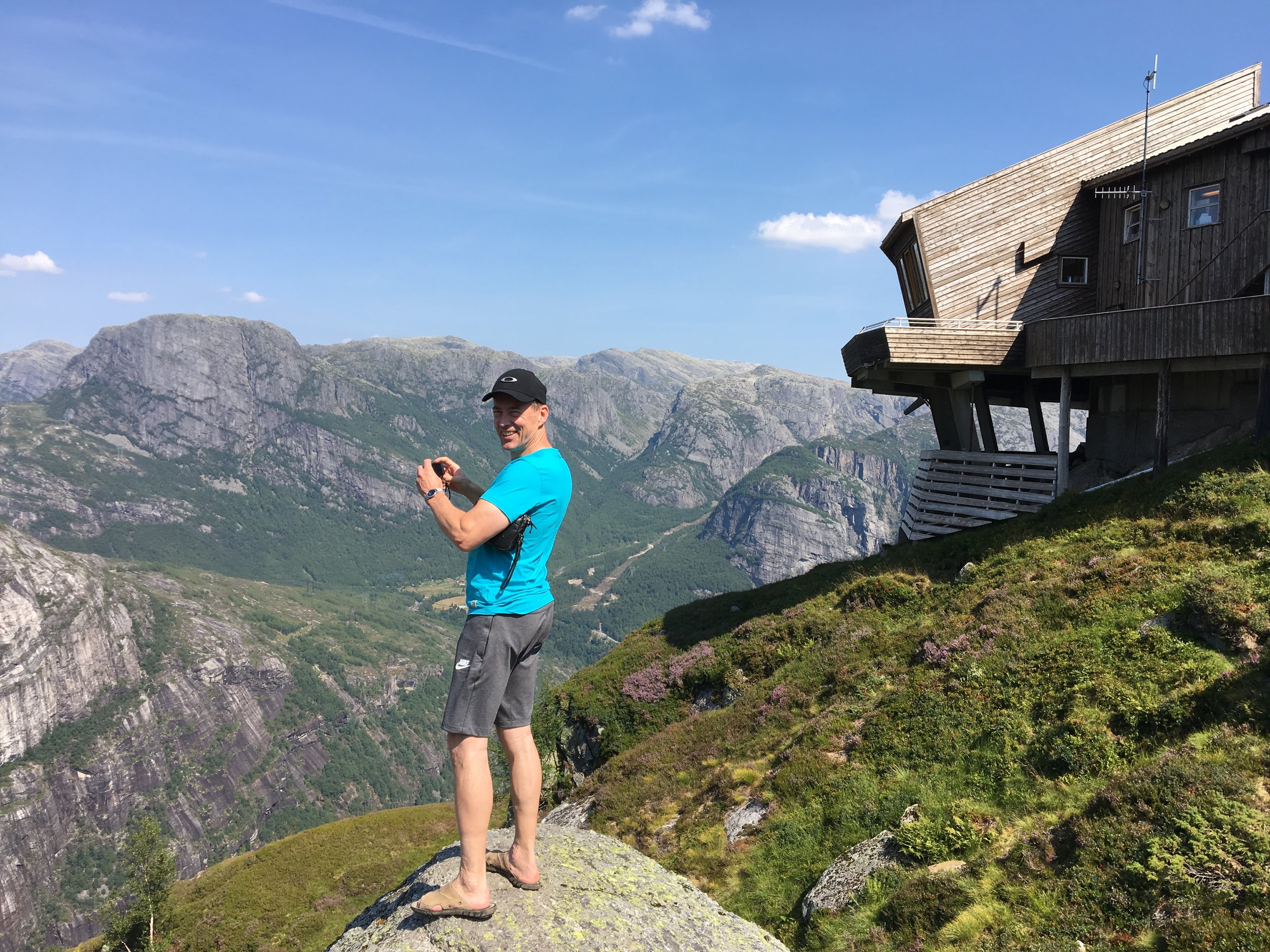 Päivä 4 | Dalen - Lysebotn - Prejkestolen | 430 km