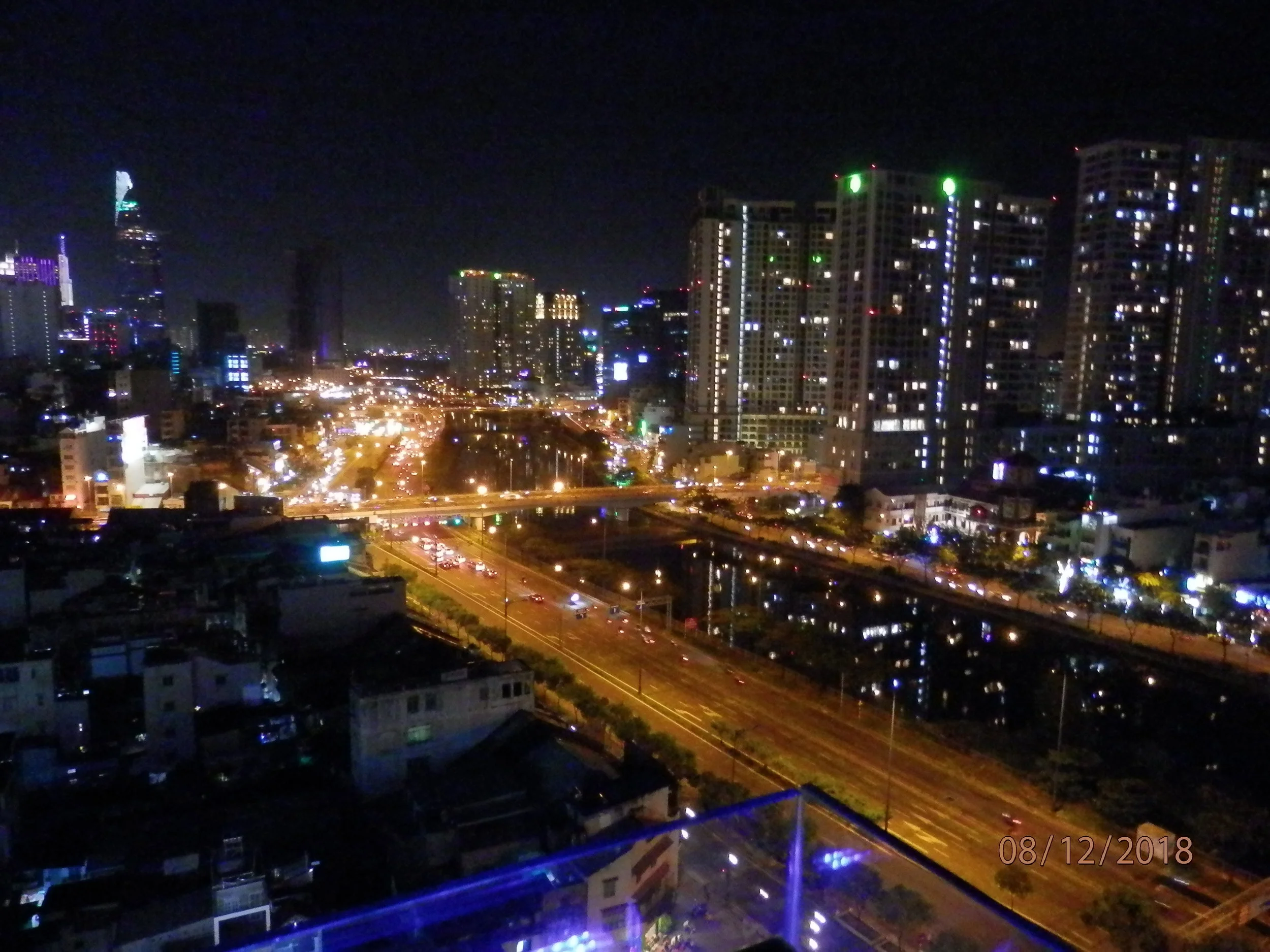 Päivä 1 Jyväskylä - Helsinki - Doha - Ho Chi Minh City