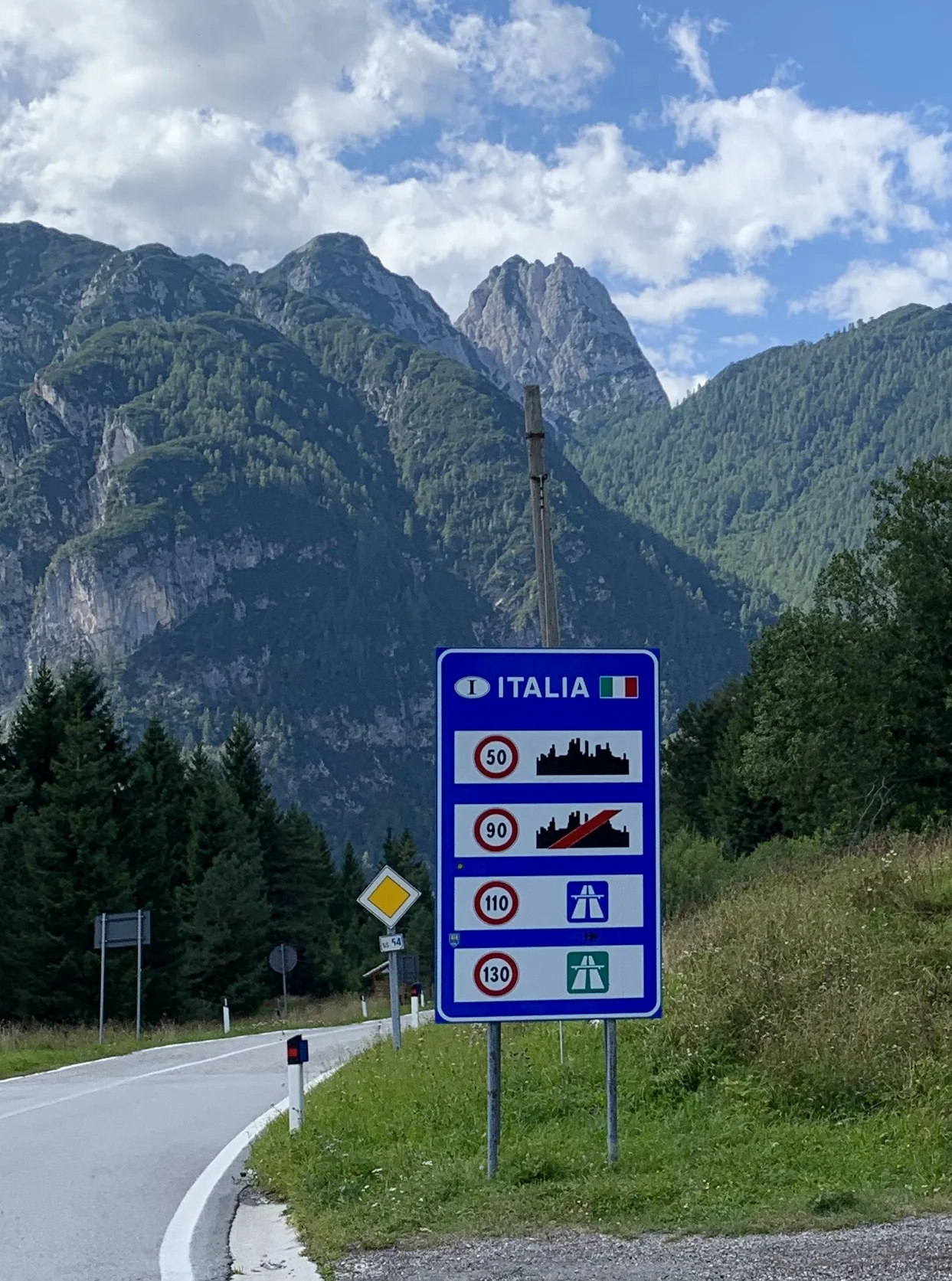 Päivä 2 | Ljubliana - Cortina de Ampezzo | 328 km