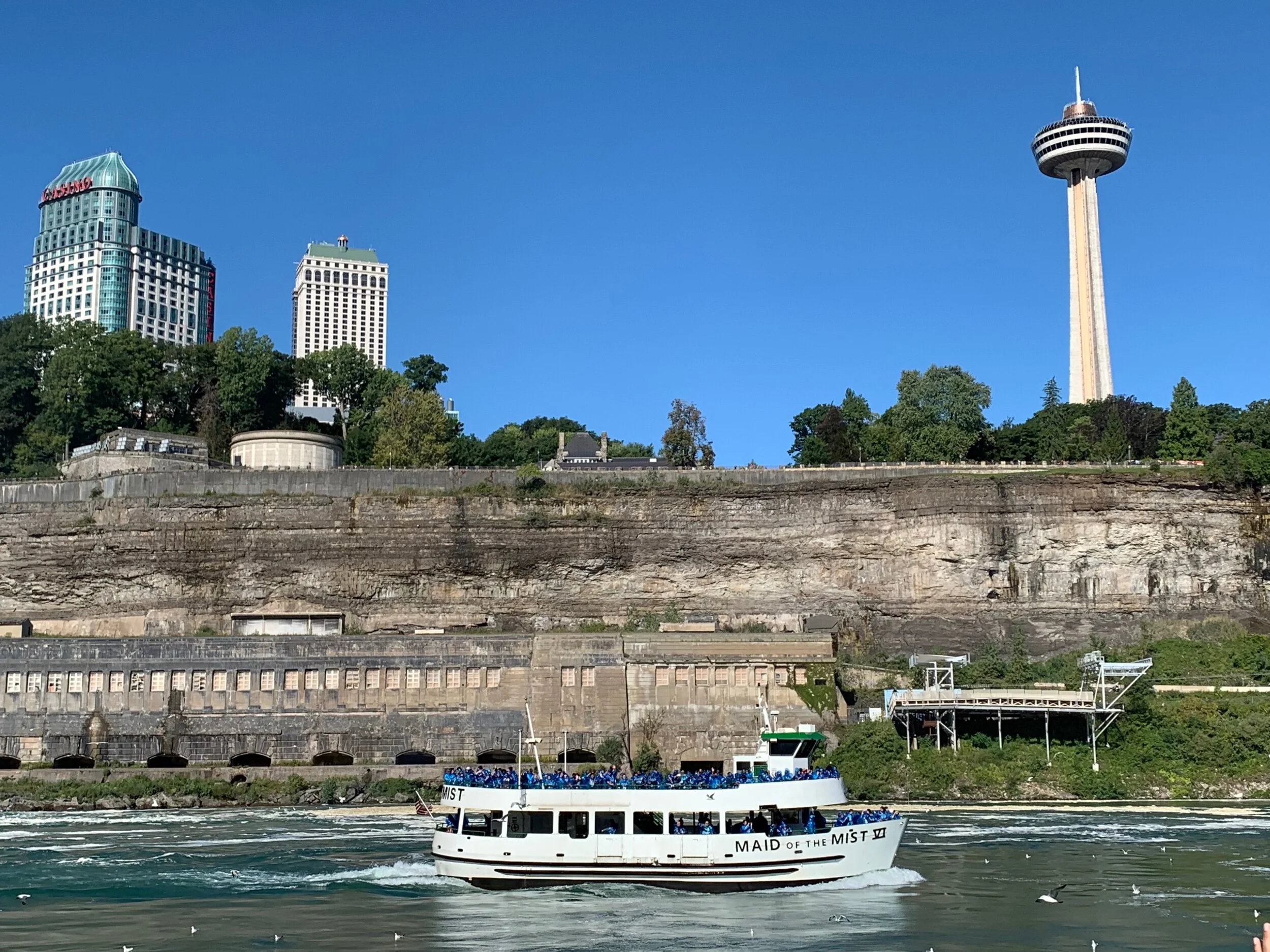 Skylon Tower Niagara Fallsilla.