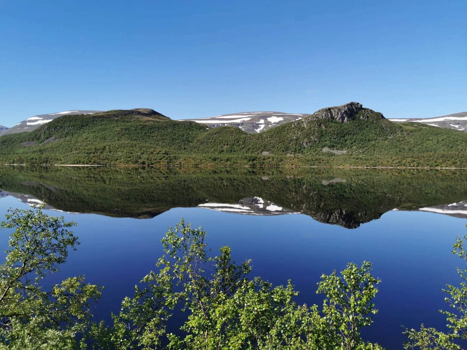 Kohti näitä maisemia..