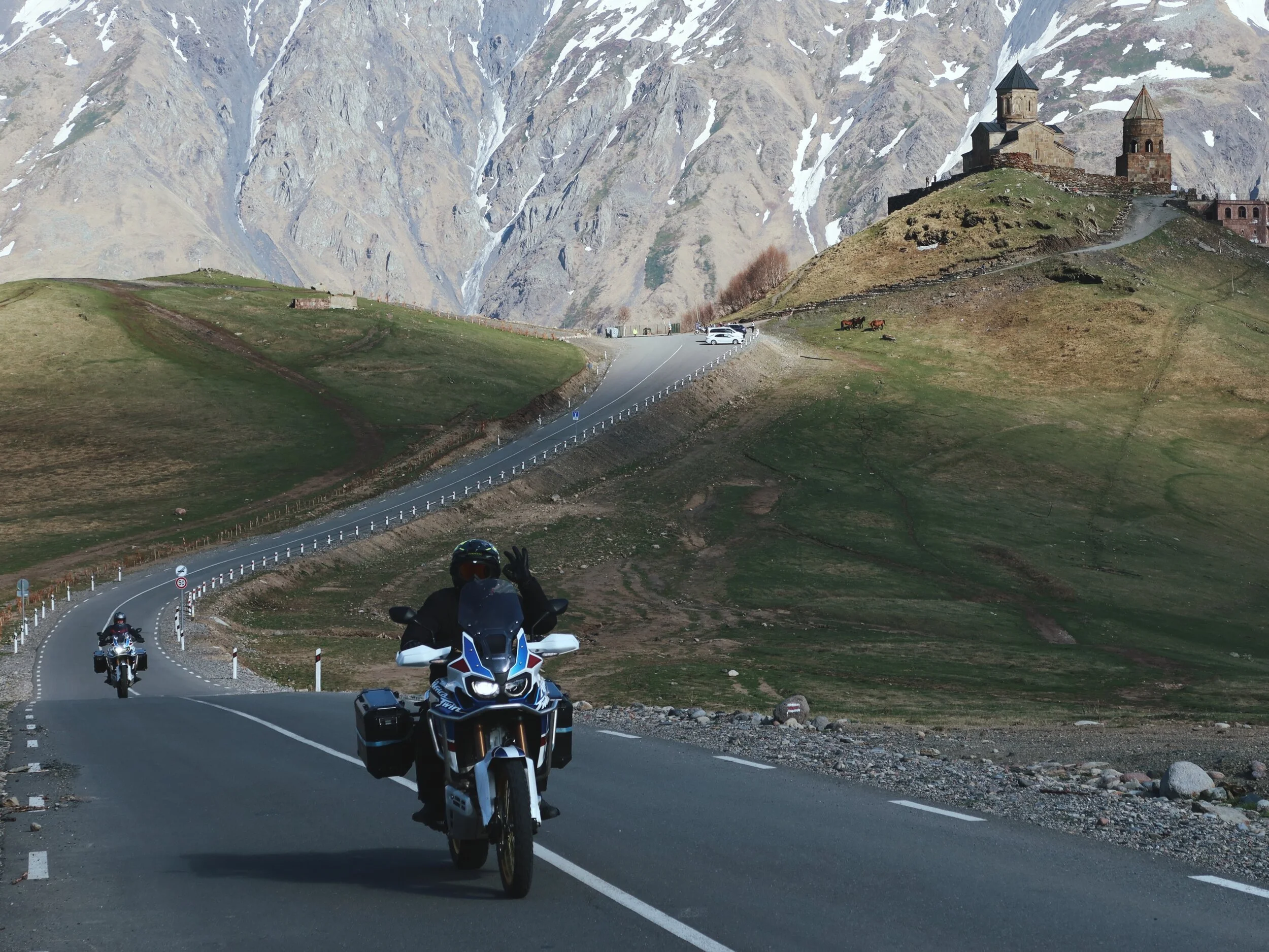 Päivä 3 | Tbilisi - Kazbegi | Noin 230 km