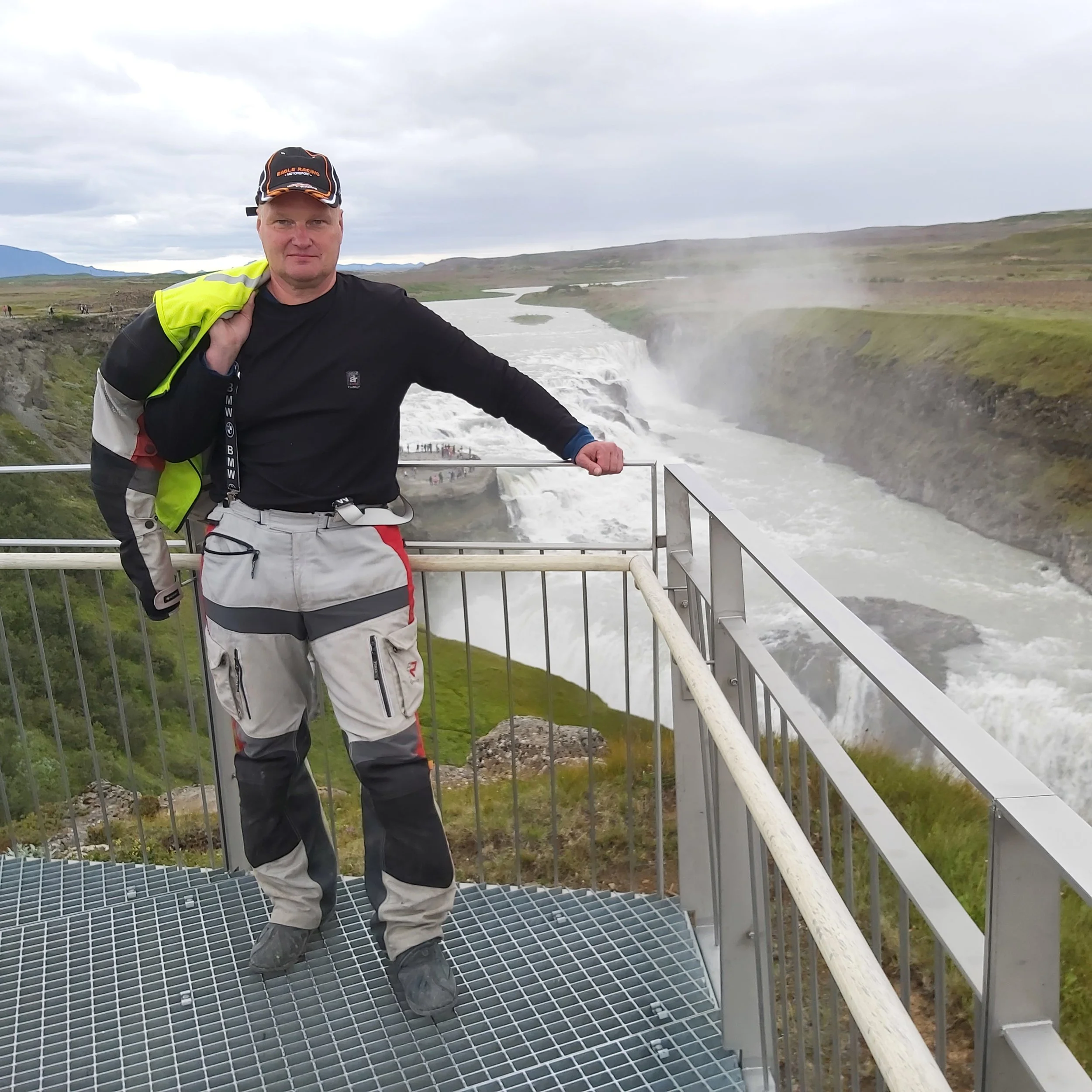 Mj ja Gullfoss.jpg