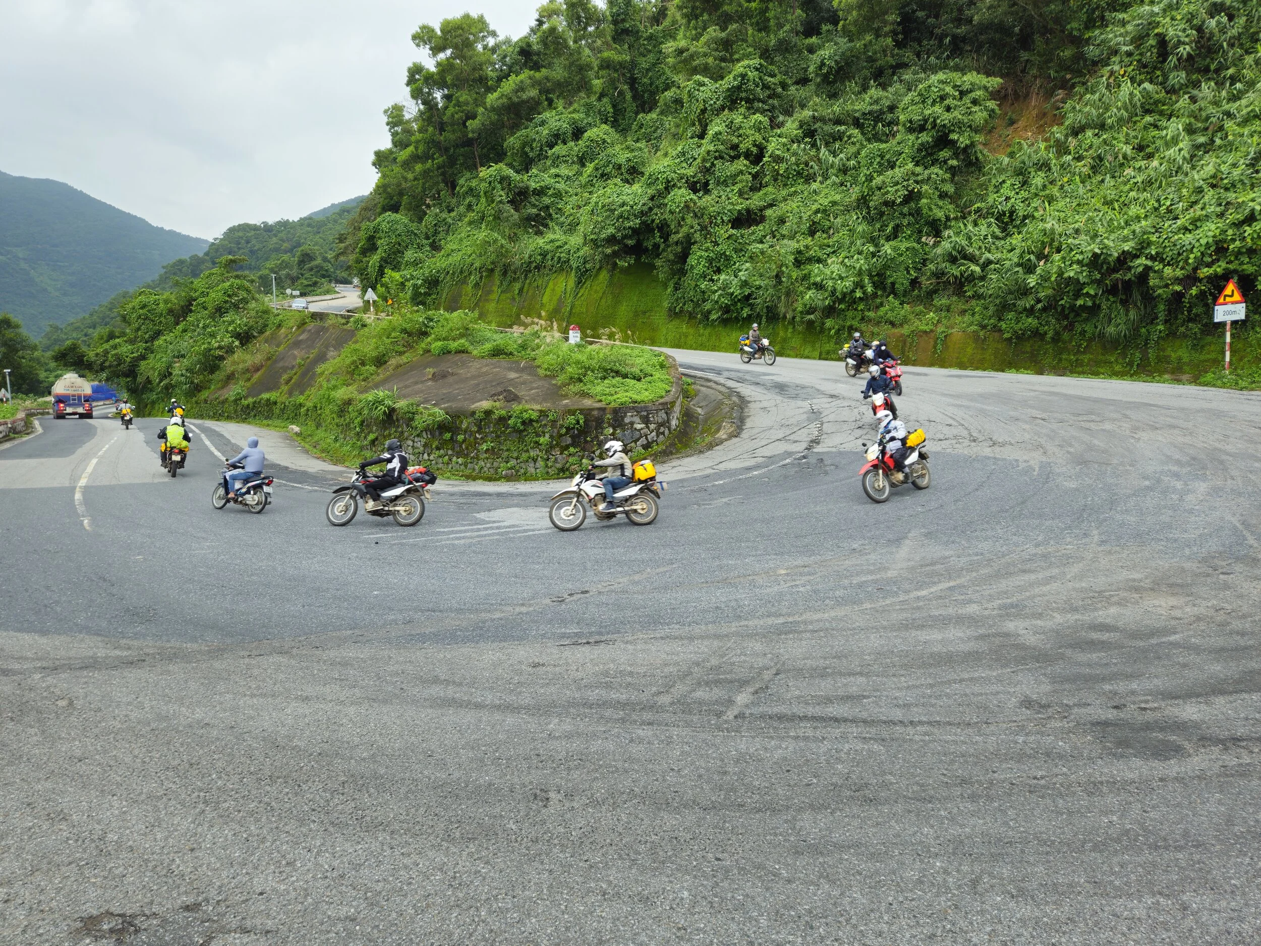 Päivät 8-9 | Ho Chi Minh Trail | Hoi An – Danang – Hue - kaupunkikierros | 135km