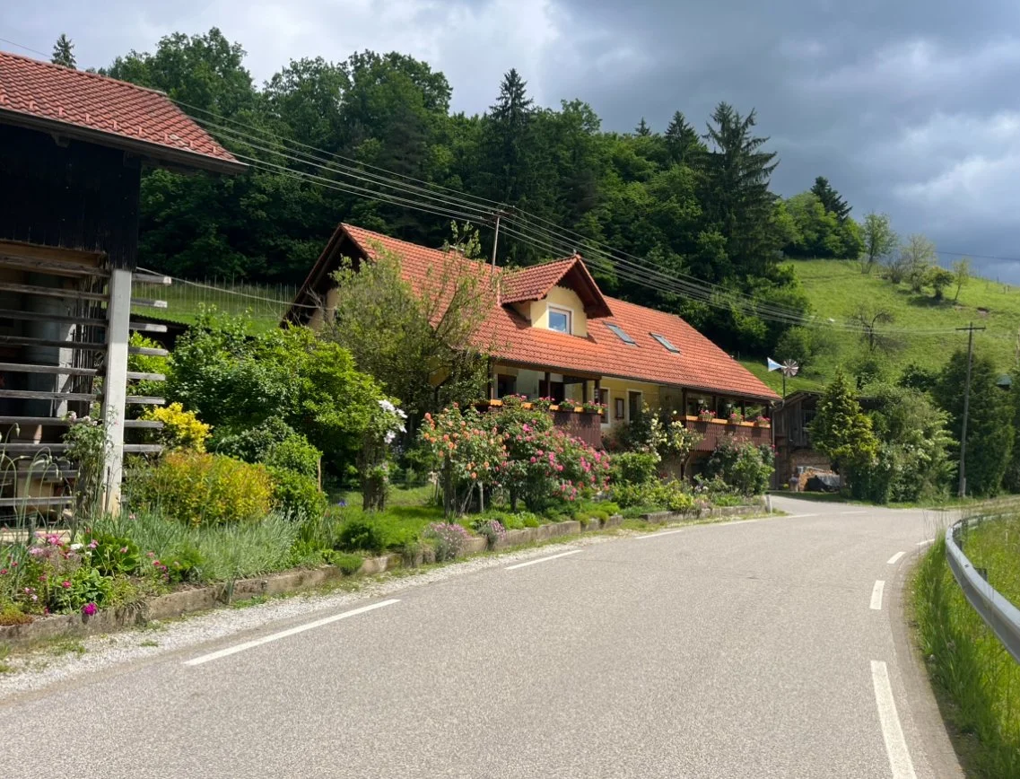 Päivä 1 | Balkanin lenkki | Ljubliana - Pozega | 392 km