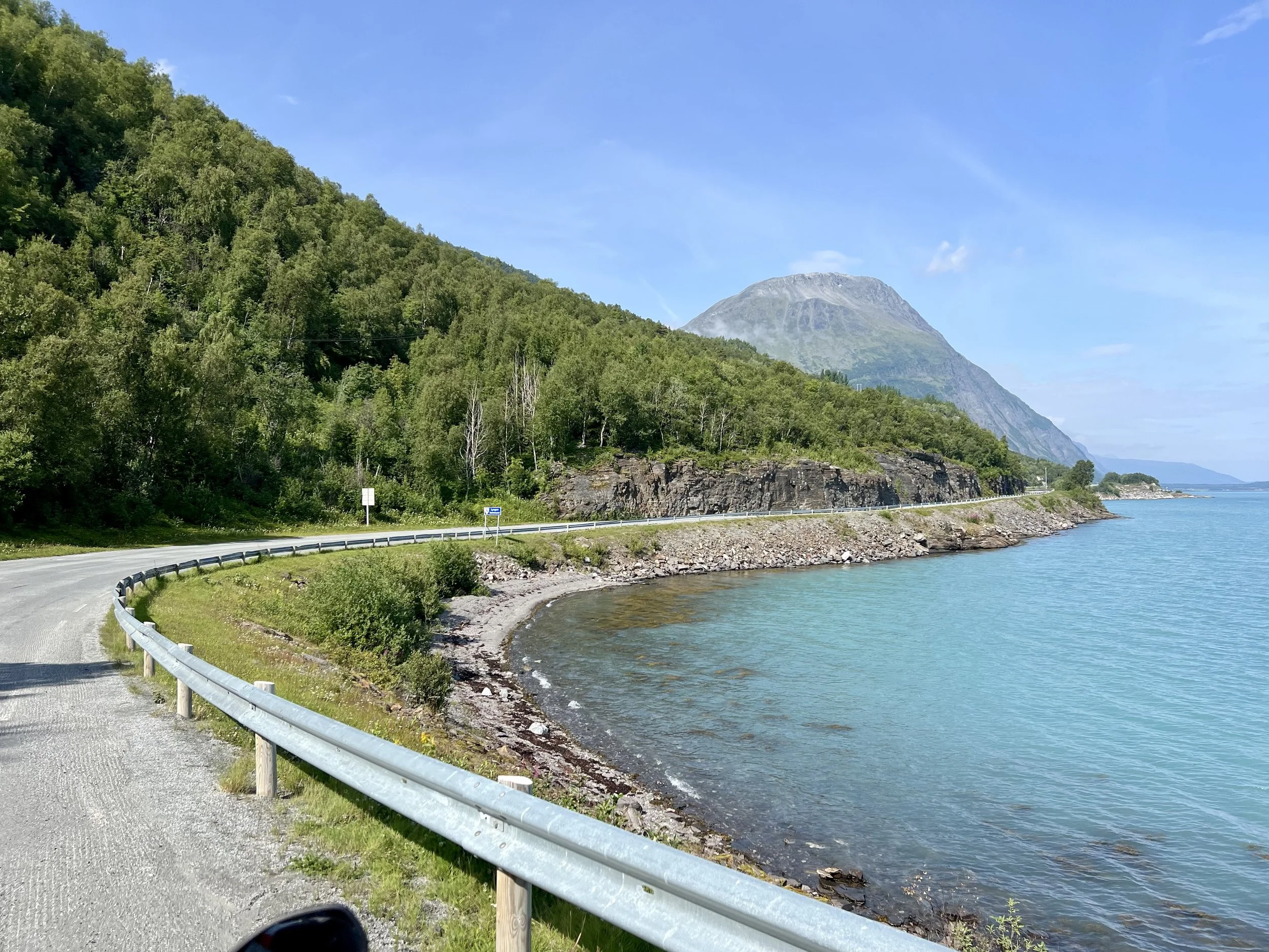 2. Päivä | Levi - Kilpisjärvi - Tromsö | 450 km