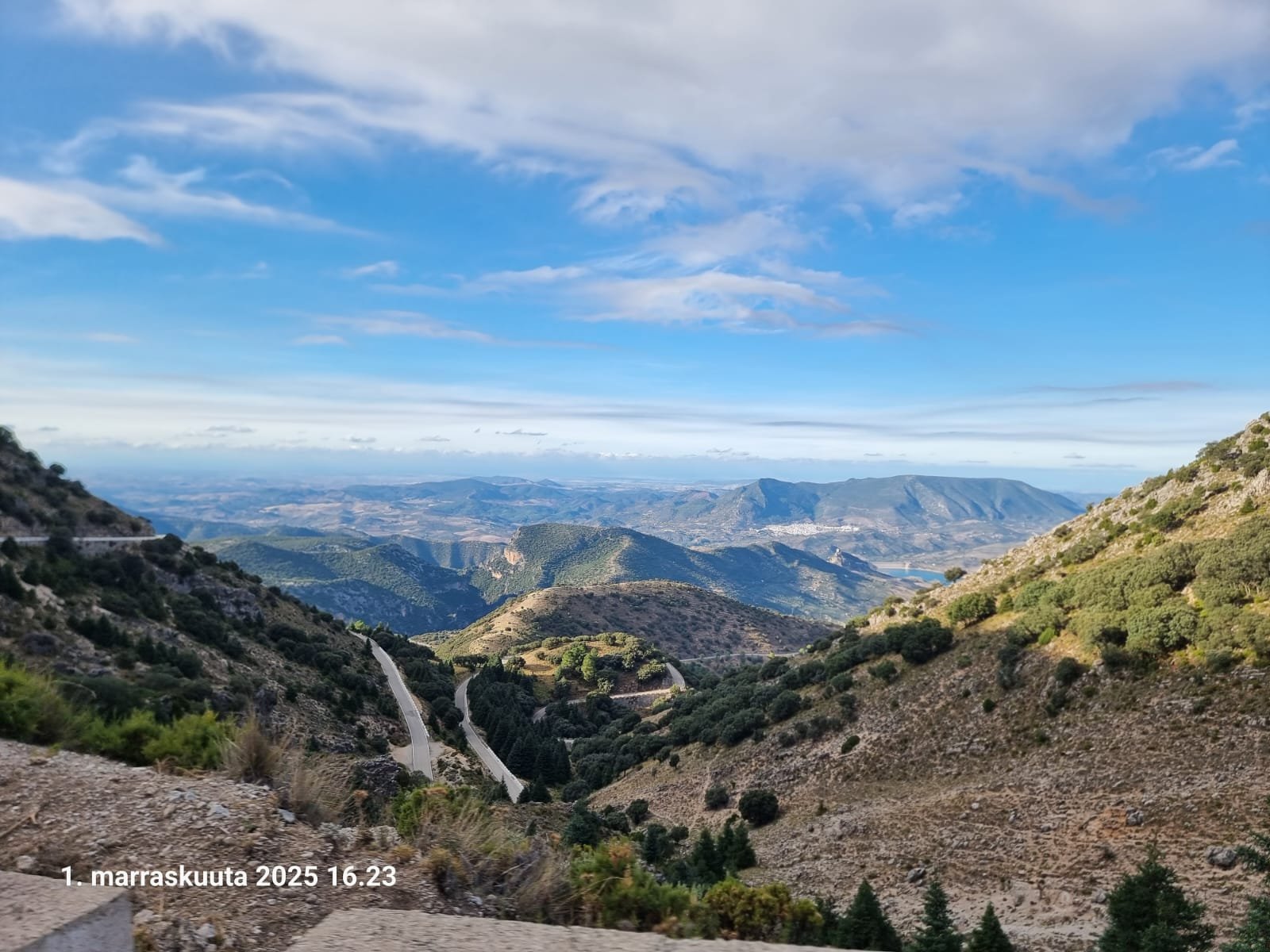 Päivä 4. | Lauantai 1.11.2025. | Torremolinos-Estepona - El Bosque- Zahara- Vuokraamo | 287km